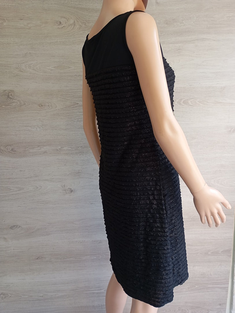 Robe courtes sans manches - à petits volants - 36 - Noir/doré - Très bon état