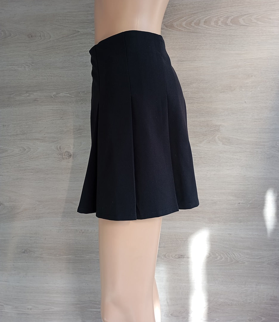 Jupe courte plissée noire - H&M Divided - T38 - Très bon état