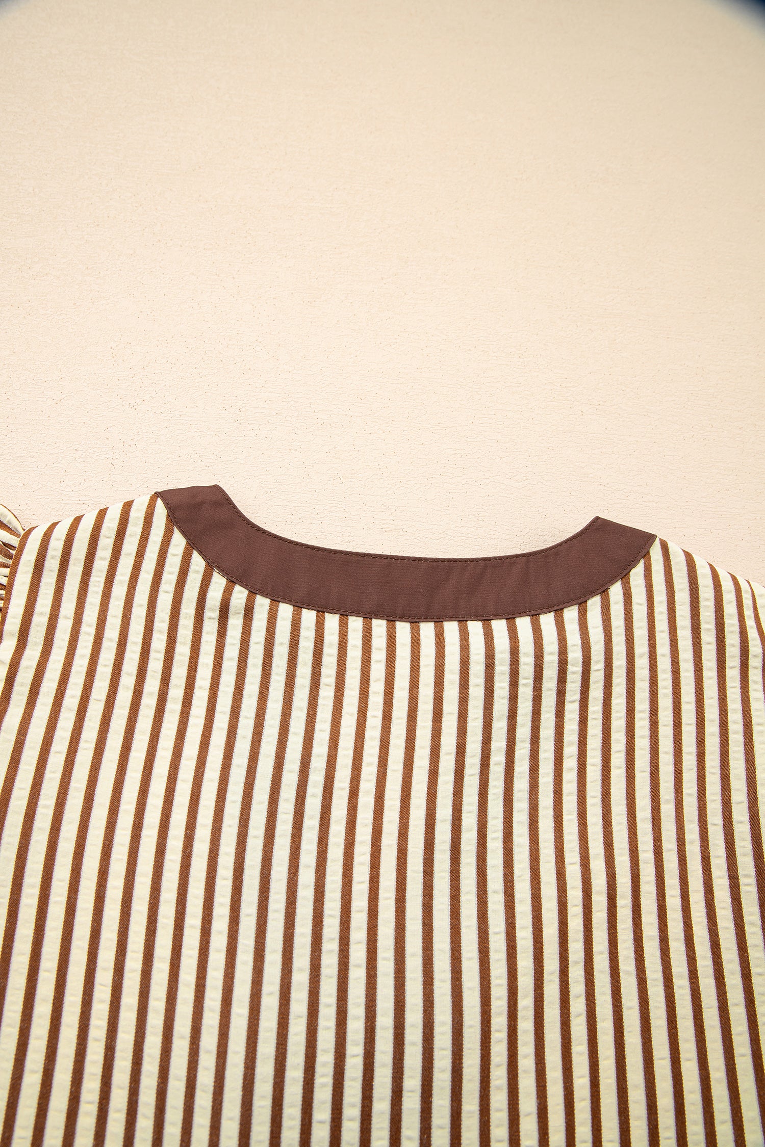 Robe midi à rayures brunes, col en V et manches courtes à volants