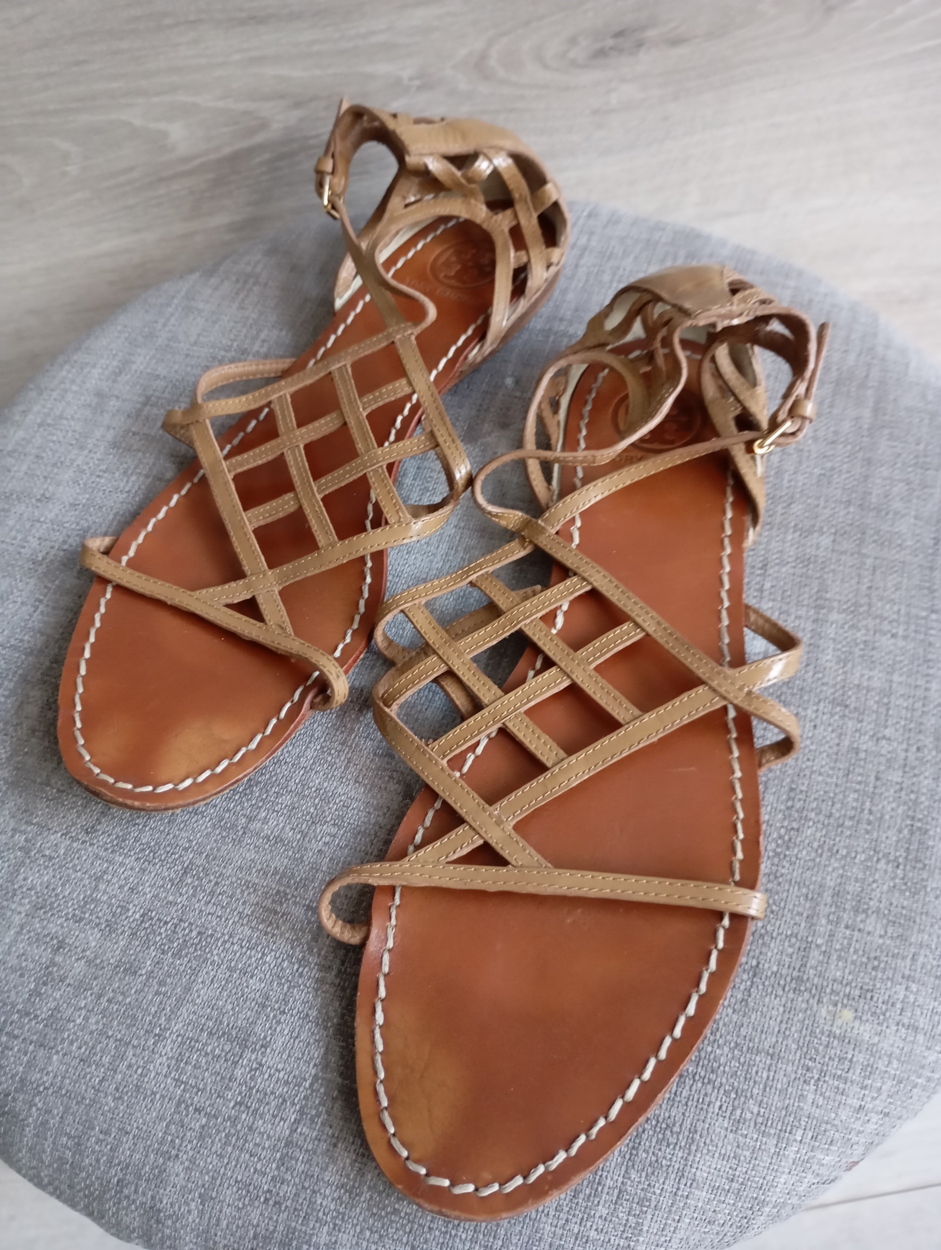 Sandales - spartiate en cuir couleur café Tory Burch taille 44