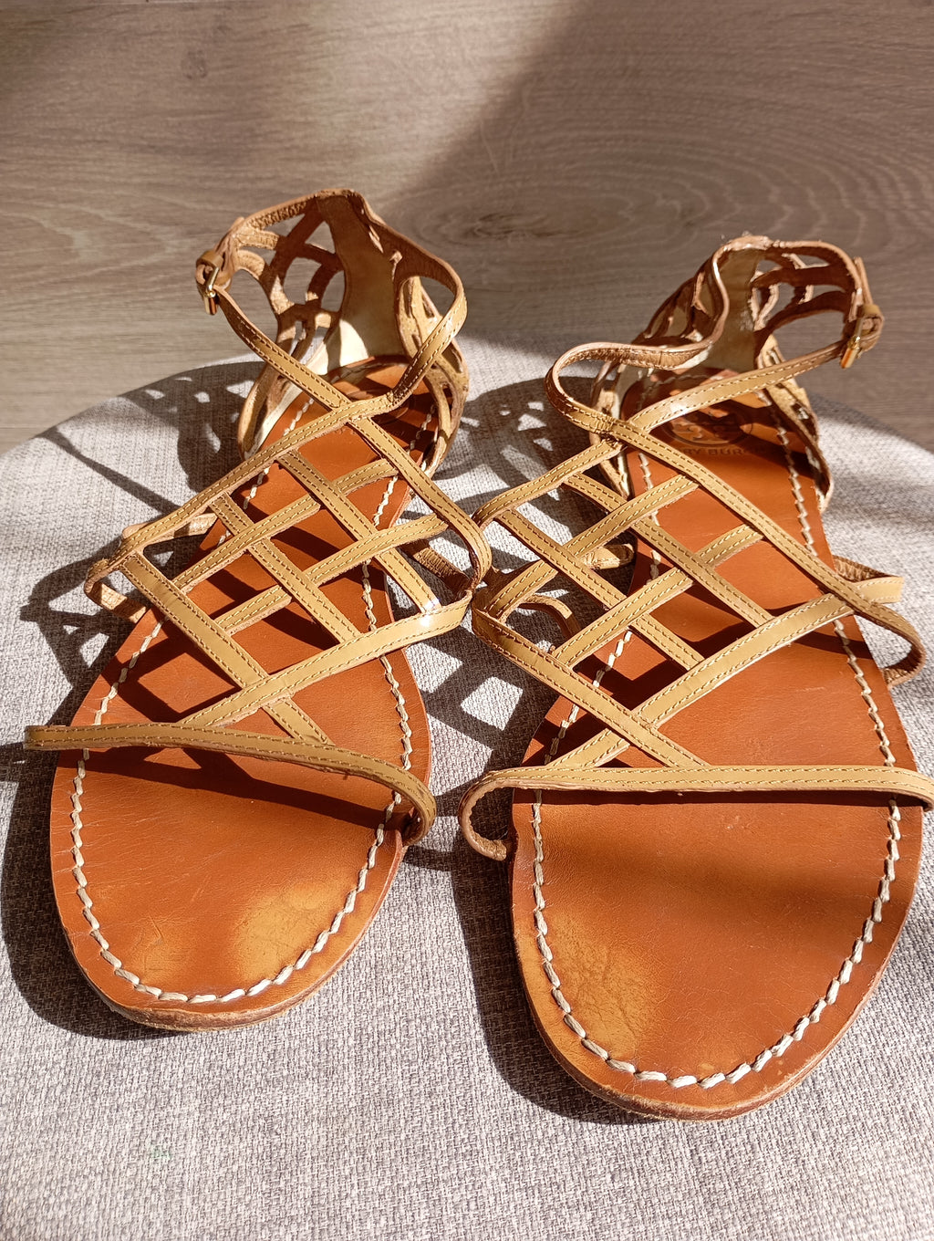 Sandales - spartiate en cuir couleur café Tory Burch taille 44