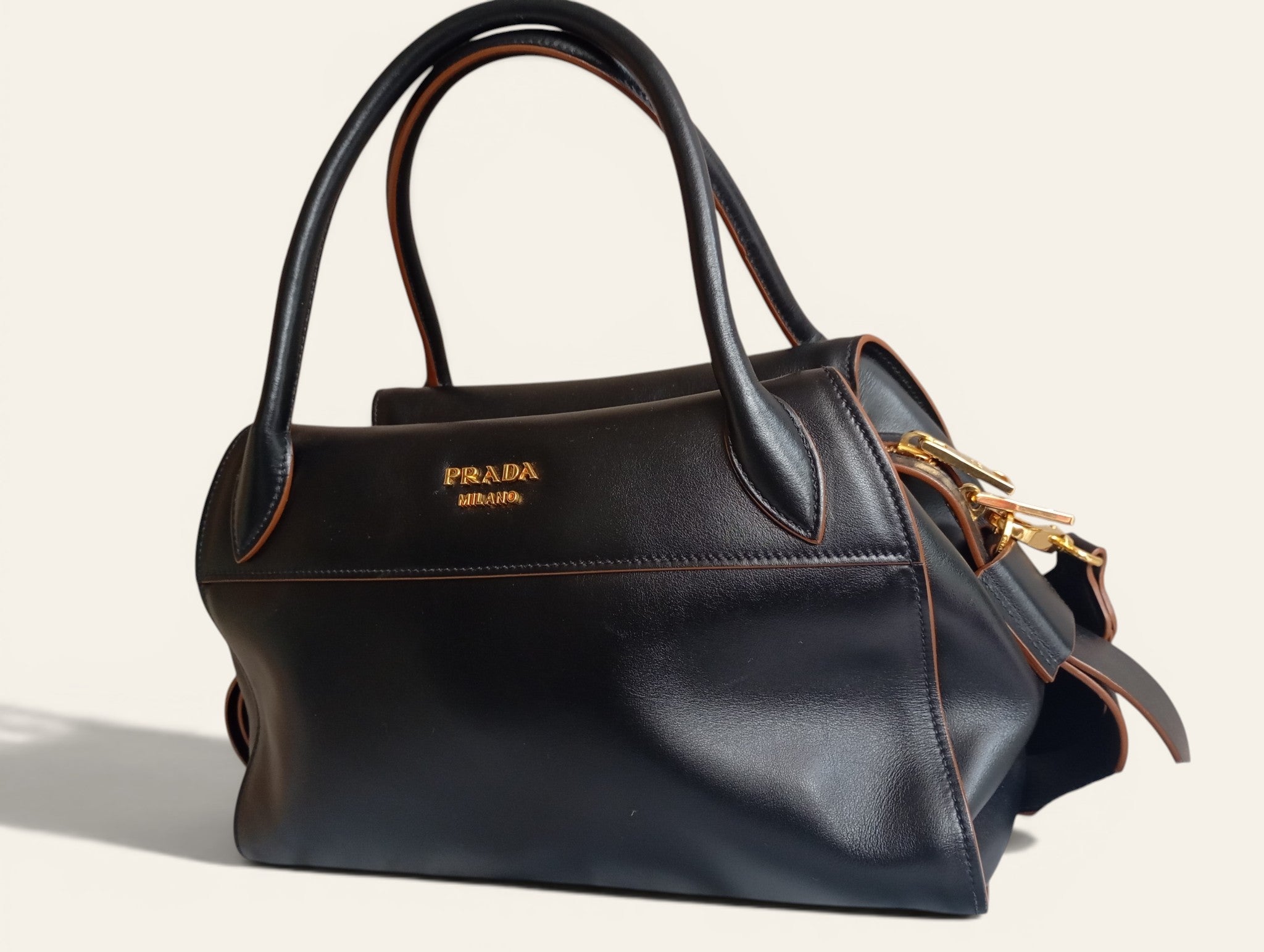 Sac bowling cuir noir & marron — Prada Vitello Phoenix — Très bon état