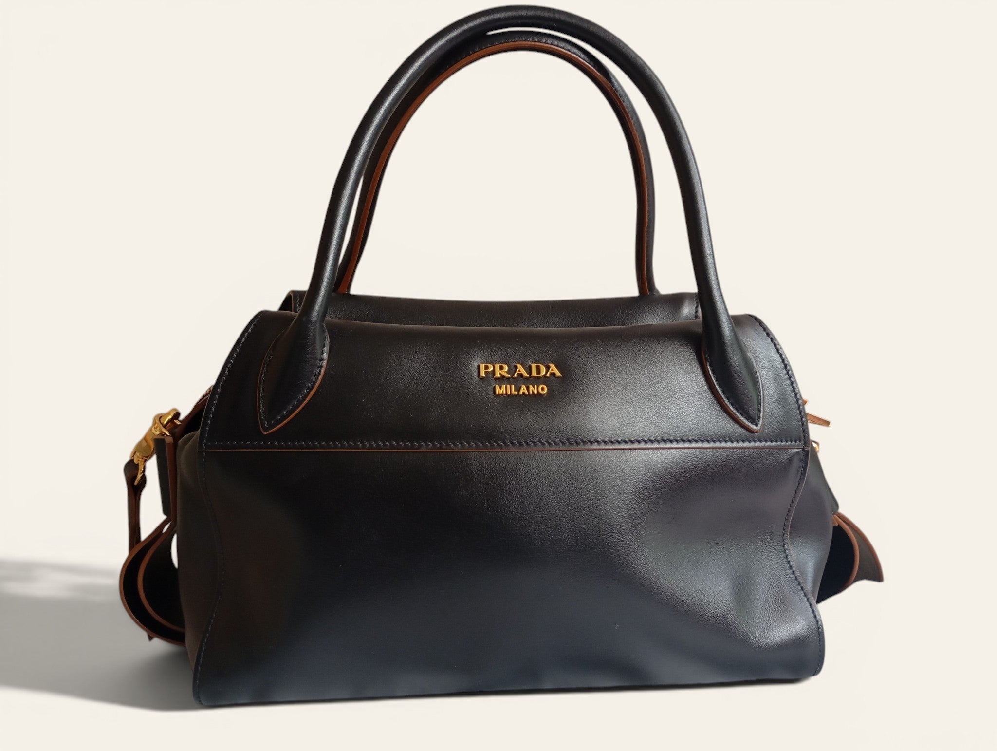 Sac bowling cuir noir & marron — Prada Vitello Phoenix — Très bon état