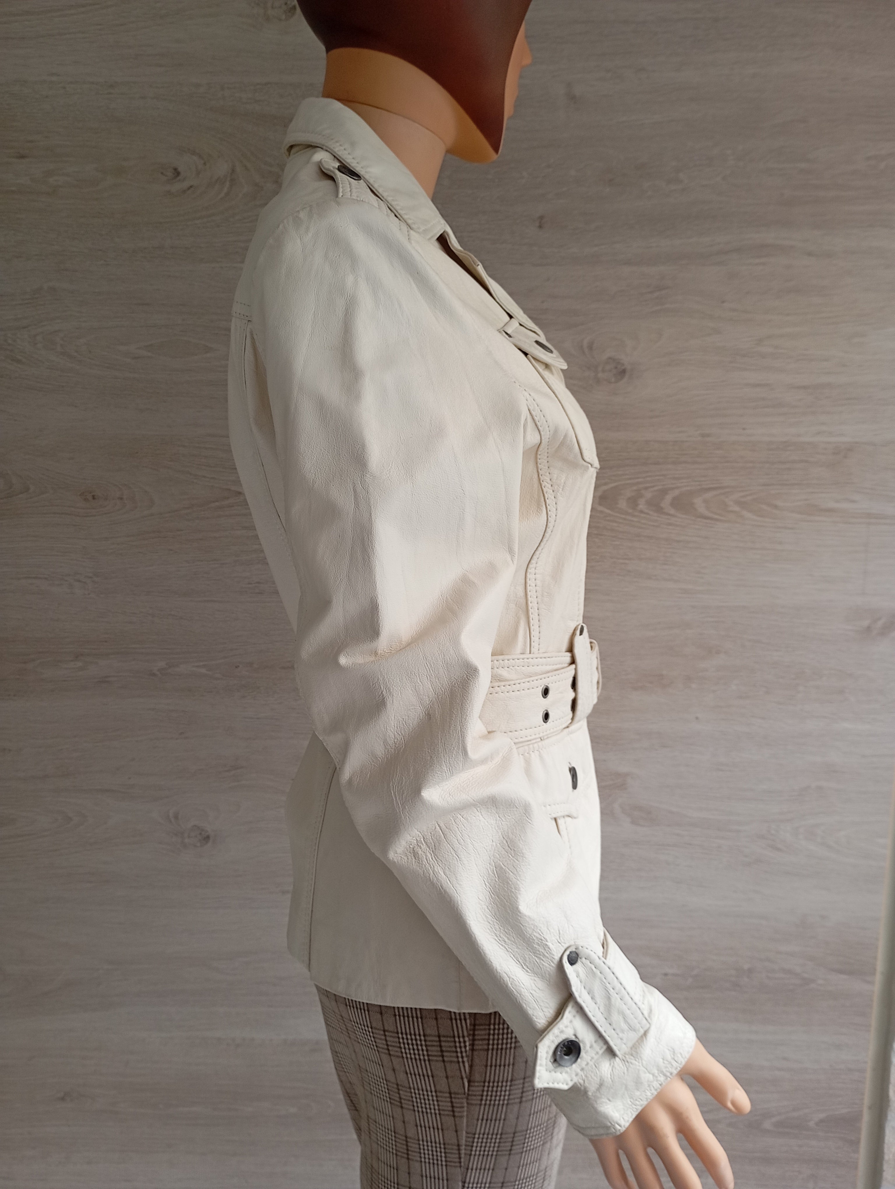 Veste Saharienne en Cuir Véritable Gipsy Mauritius – Coupe Cintrée Écru – Taille M