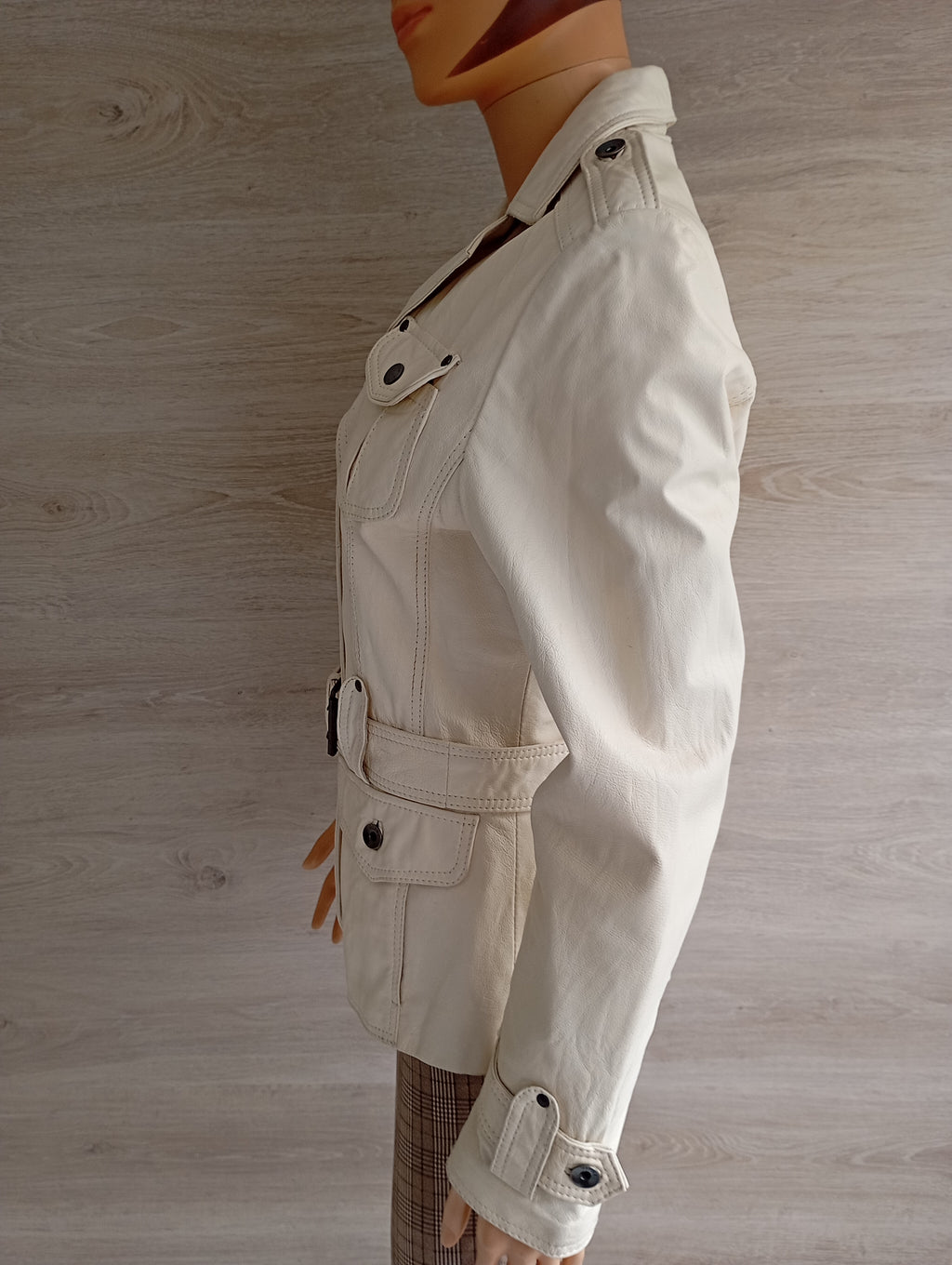 Veste Saharienne en Cuir Véritable Gipsy Mauritius – Coupe Cintrée Écru – Taille M