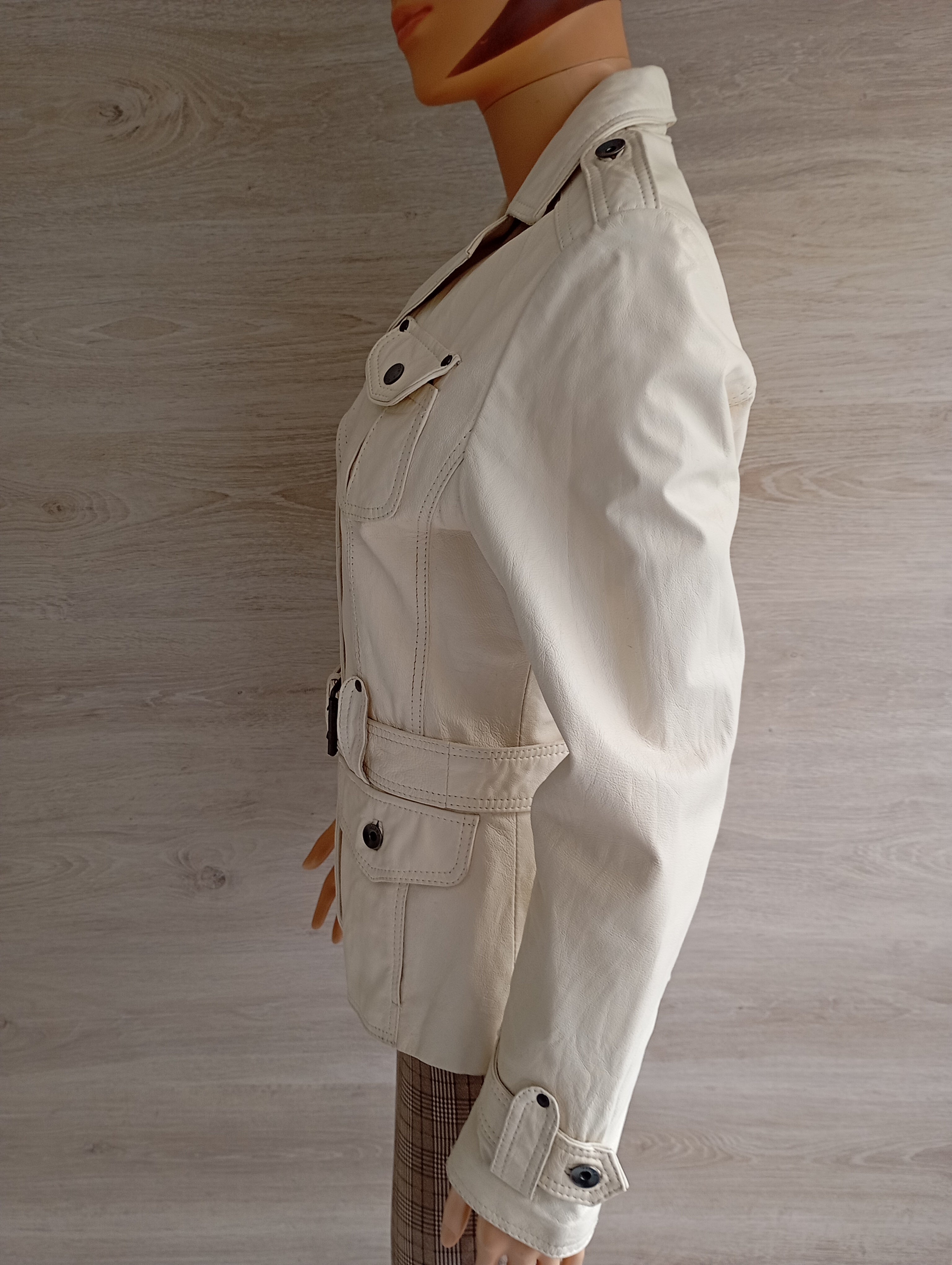 Veste Saharienne en Cuir Véritable Gipsy Mauritius – Coupe Cintrée Écru – Taille M