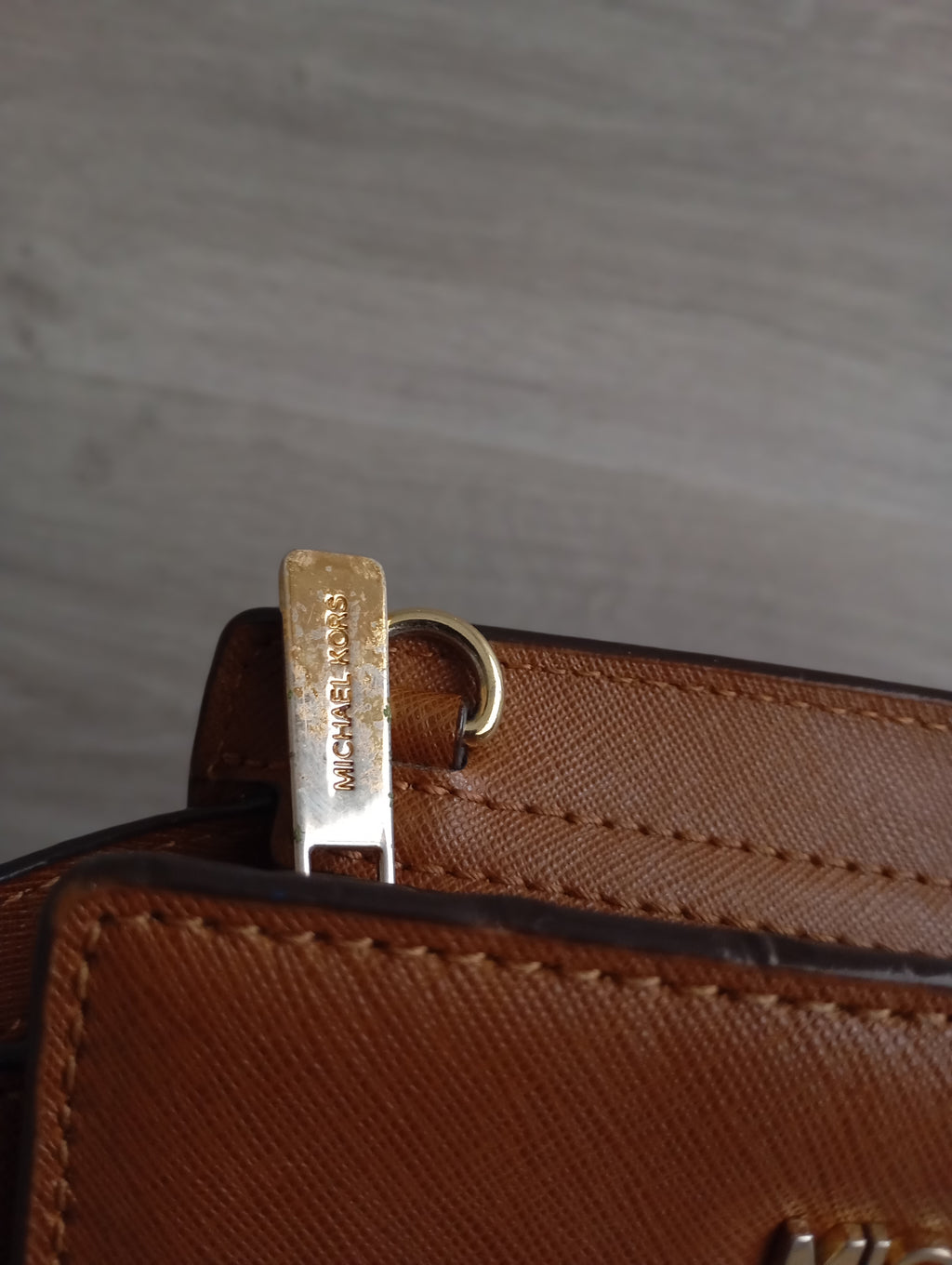 Sac à bandoulière Michael Kors — Cuir Saffiano Marron