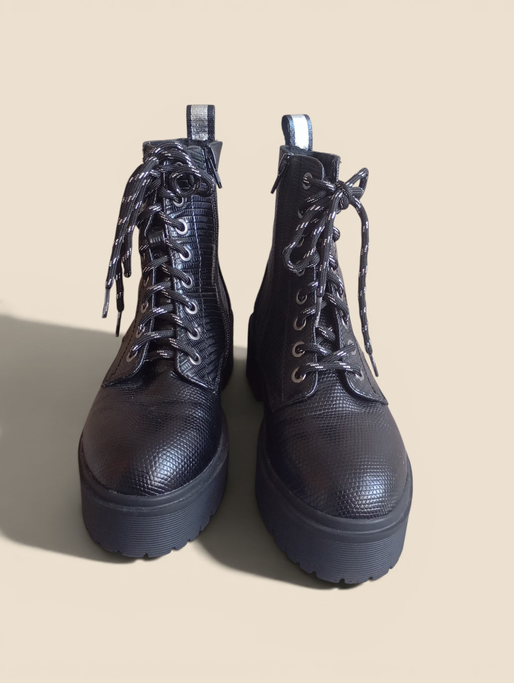 Superbes Bottines chaussures femme/fille Bullboxer taille 36 noires neuves style croco
