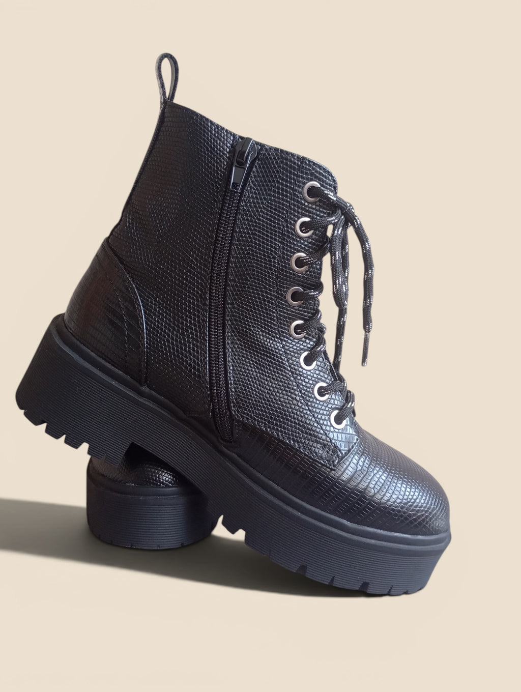Superbes Bottines chaussures femme/fille Bullboxer taille 36 noires neuves style croco