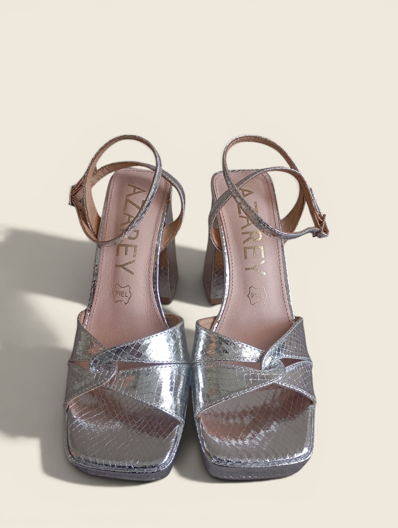 Chaussures à talons carrés femme Alzarey taille 36 - très bon état - argentées