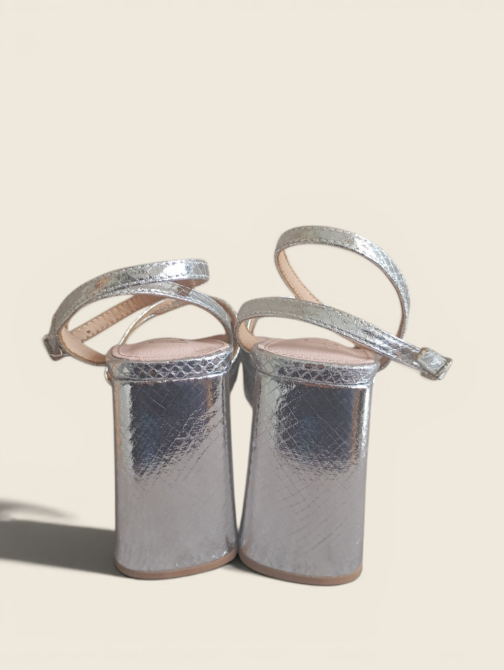 Chaussures à talons carrés femme Alzarey taille 36 - très bon état - argentées