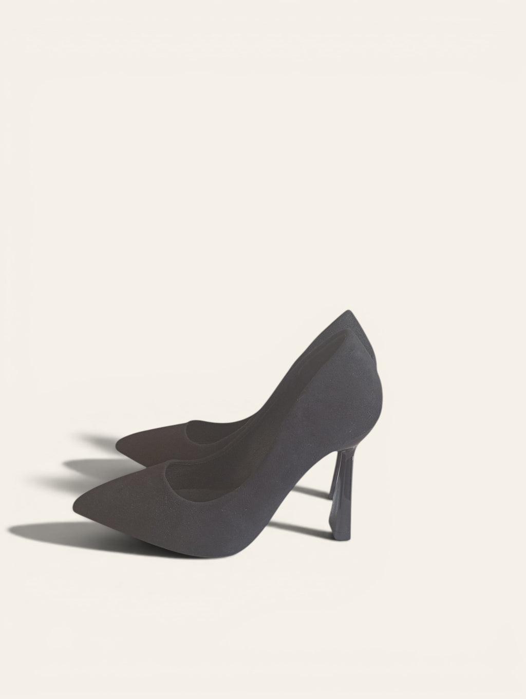 Escarpins Azarey Talon Sculptural – Aspect Suédé Noir – Pointure 35