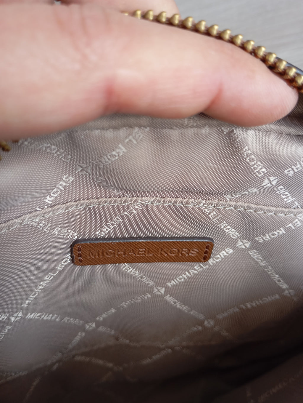 Sac à main Michael Kors — Monogramme MK Vanille & Cognac — Seconde main