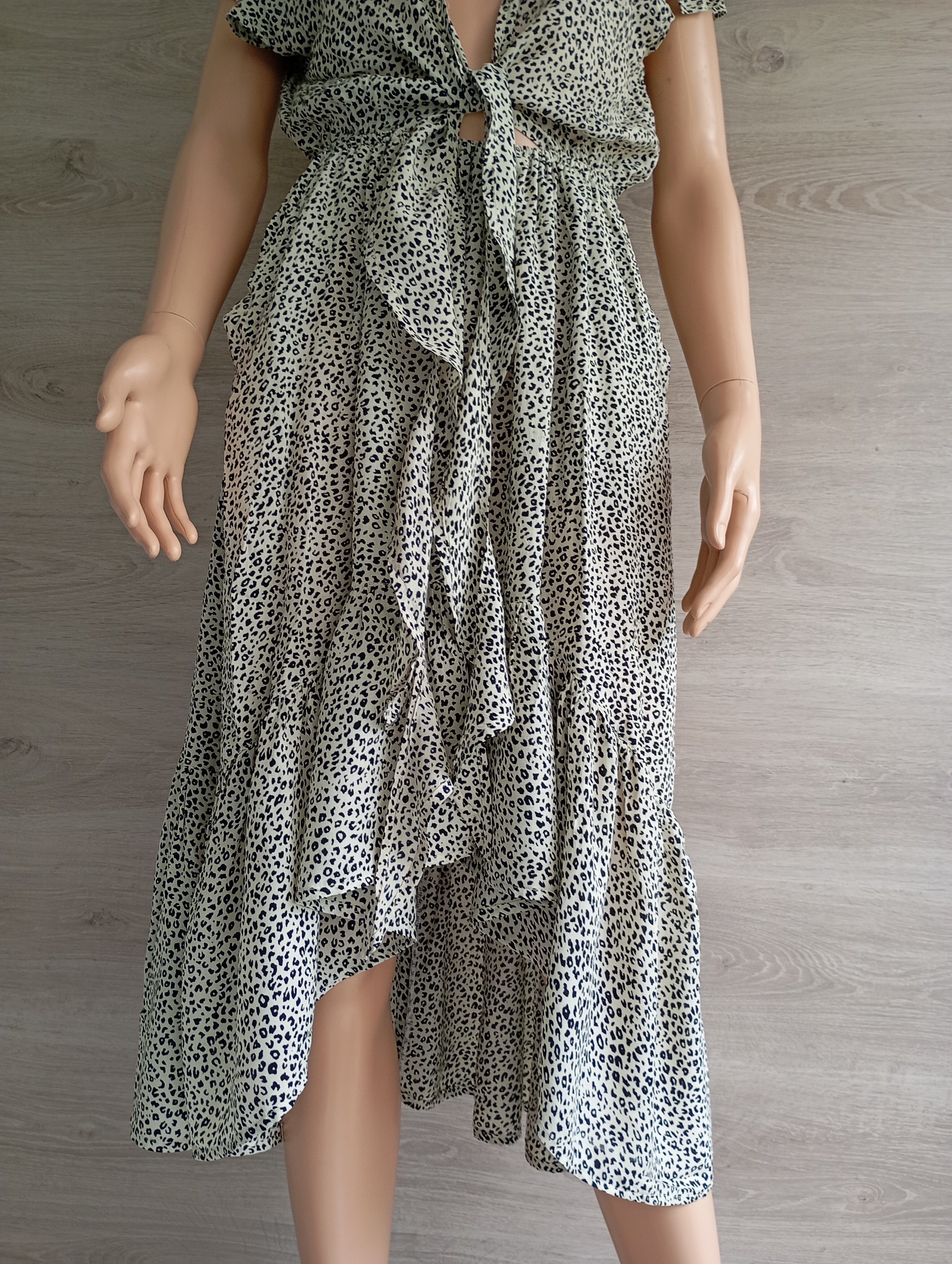 Robe Courte Imprimé Léopard à Volants Brant – Neuve avec Étiquette Taille M/L