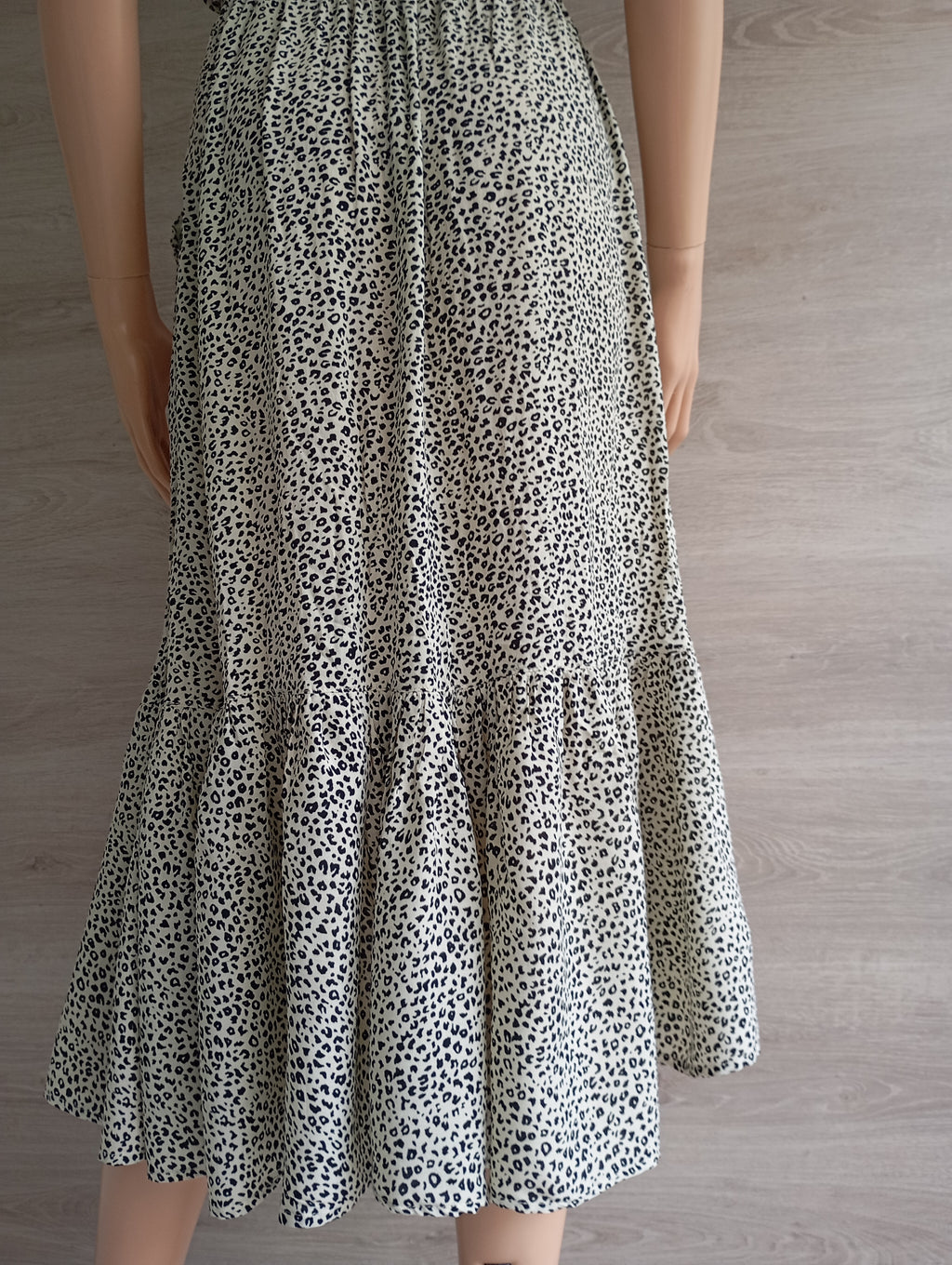 Robe Courte Imprimé Léopard à Volants Brant – Neuve avec Étiquette Taille M/L