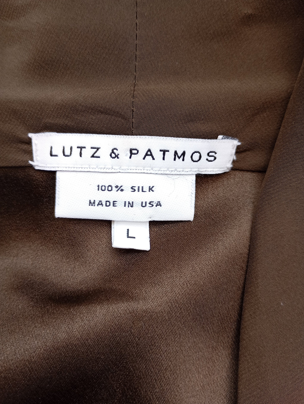 Robe Lutz & Patmos 100% Soie Kaki – Élégance Minimaliste