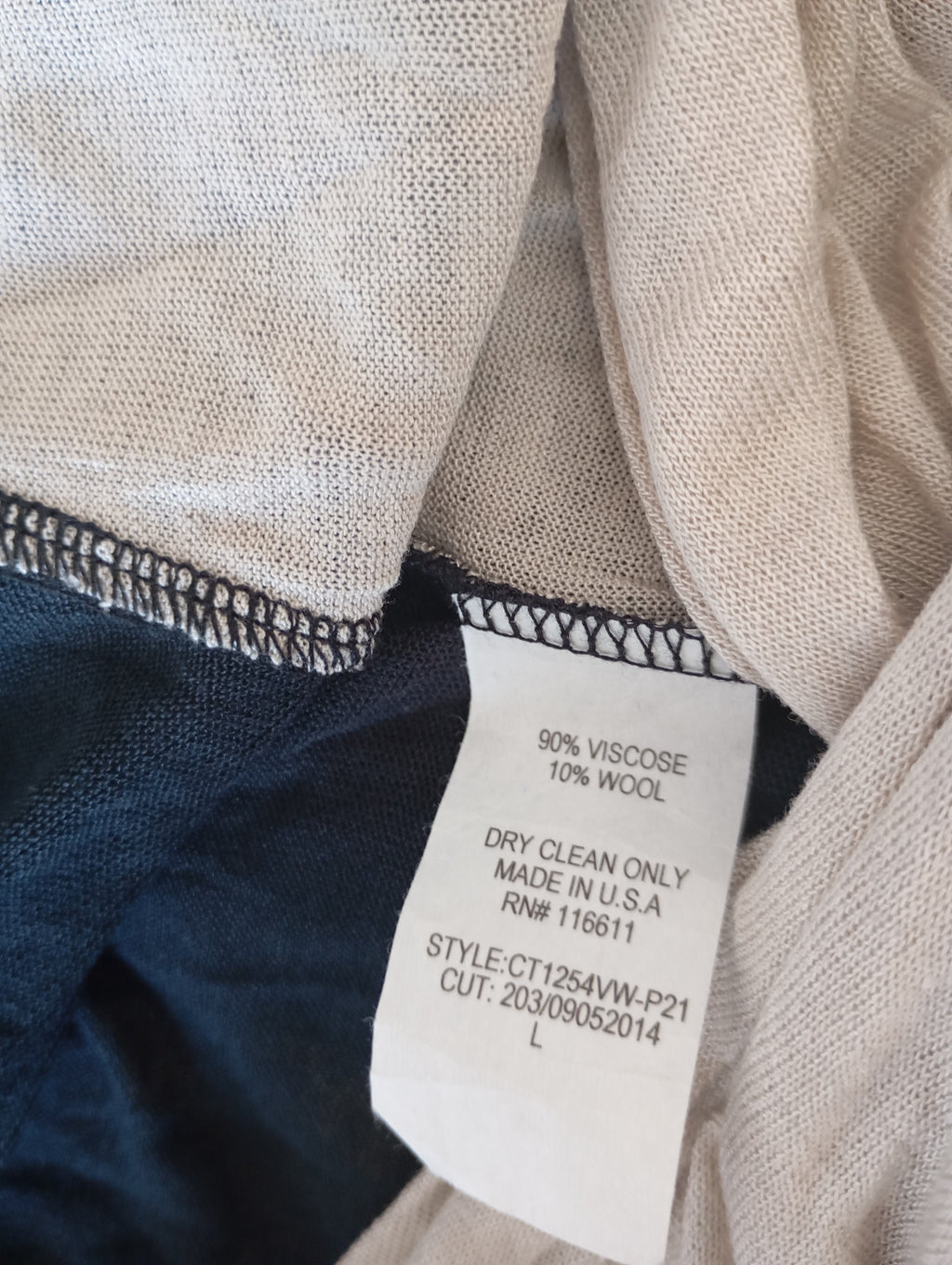 Blouse Amadi — Viscose Noir et Crème, Col Plongeant — Taille L
