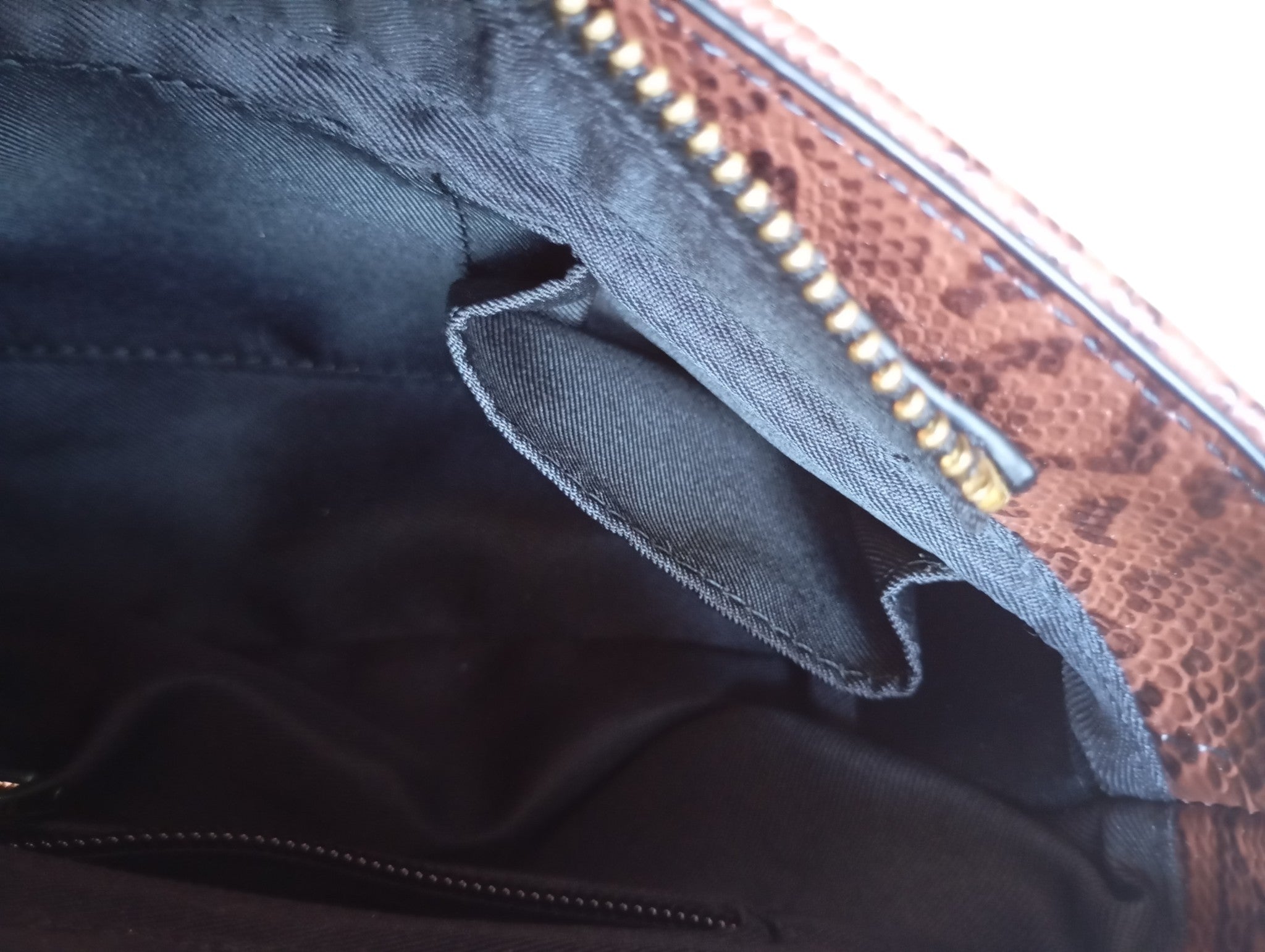 Nakedvice Melbourne — The Dani Snake Print Bag | Sac baguette cuir python Y2K