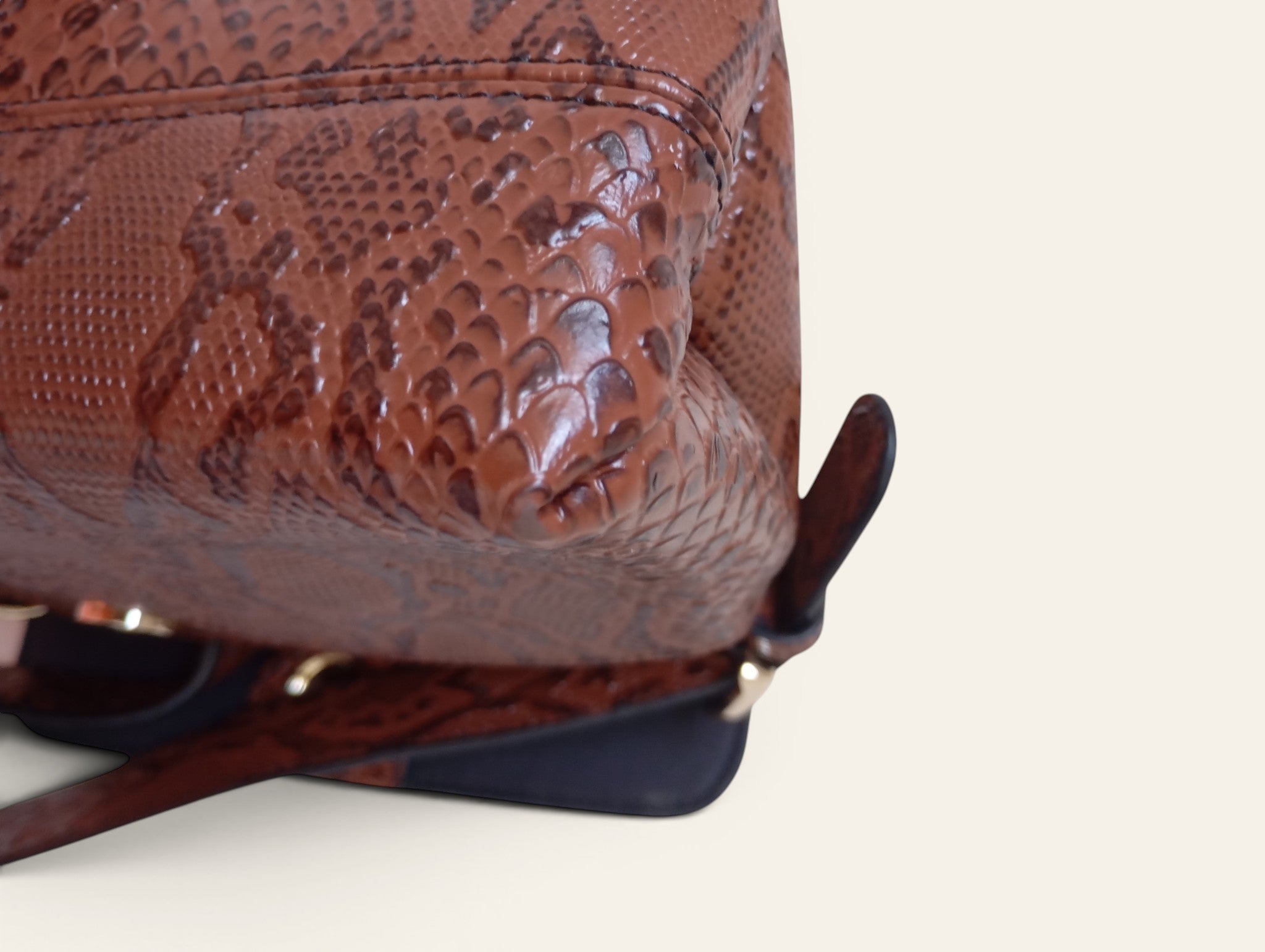 Nakedvice Melbourne — The Dani Snake Print Bag | Sac baguette cuir python Y2K