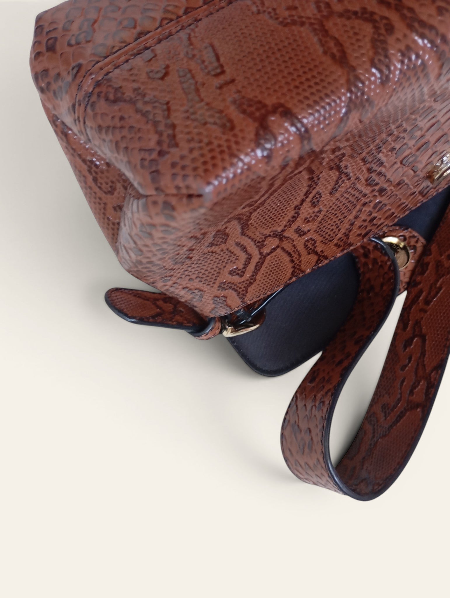 Nakedvice Melbourne — The Dani Snake Print Bag | Sac baguette cuir python Y2K