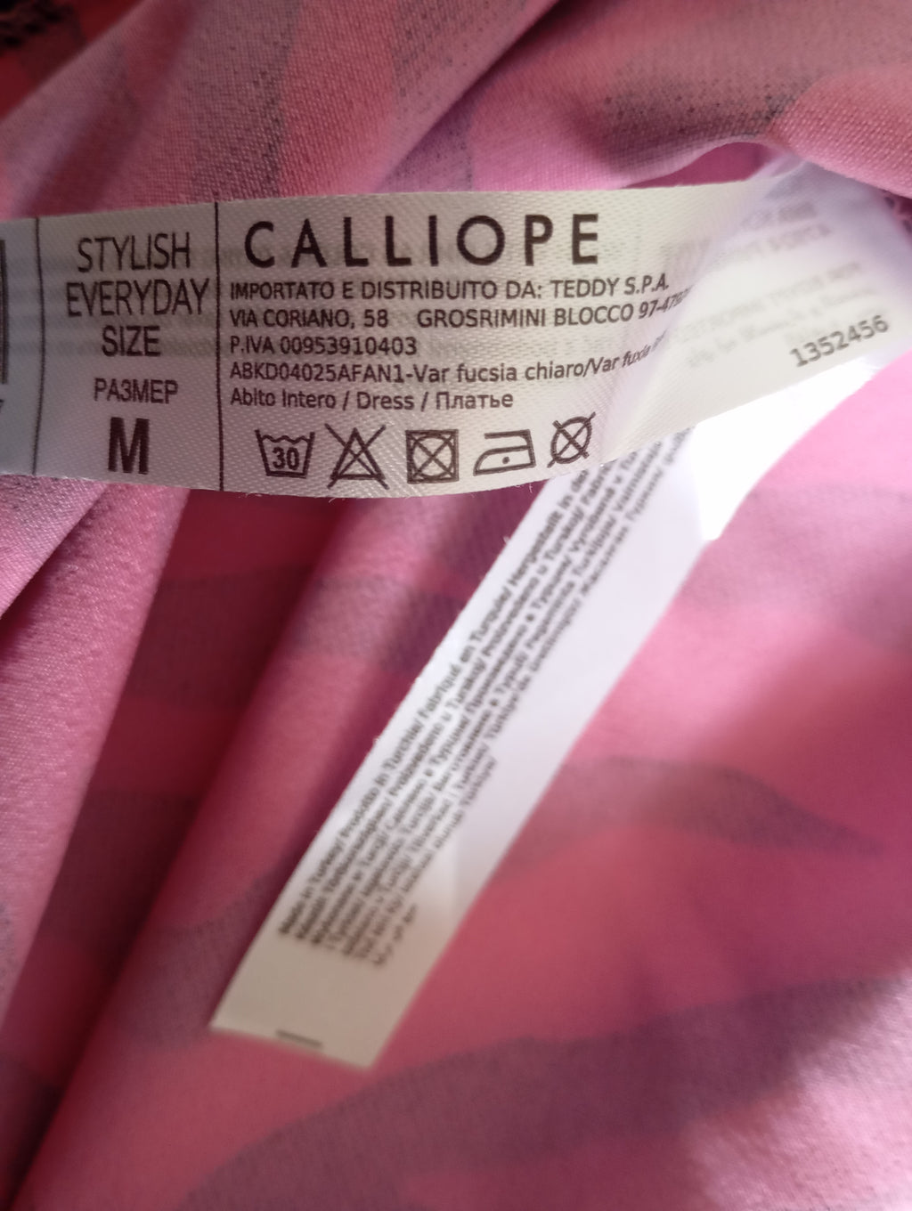 Superbe robe Calliope – Taille M - Fushia et noir - motif zébré