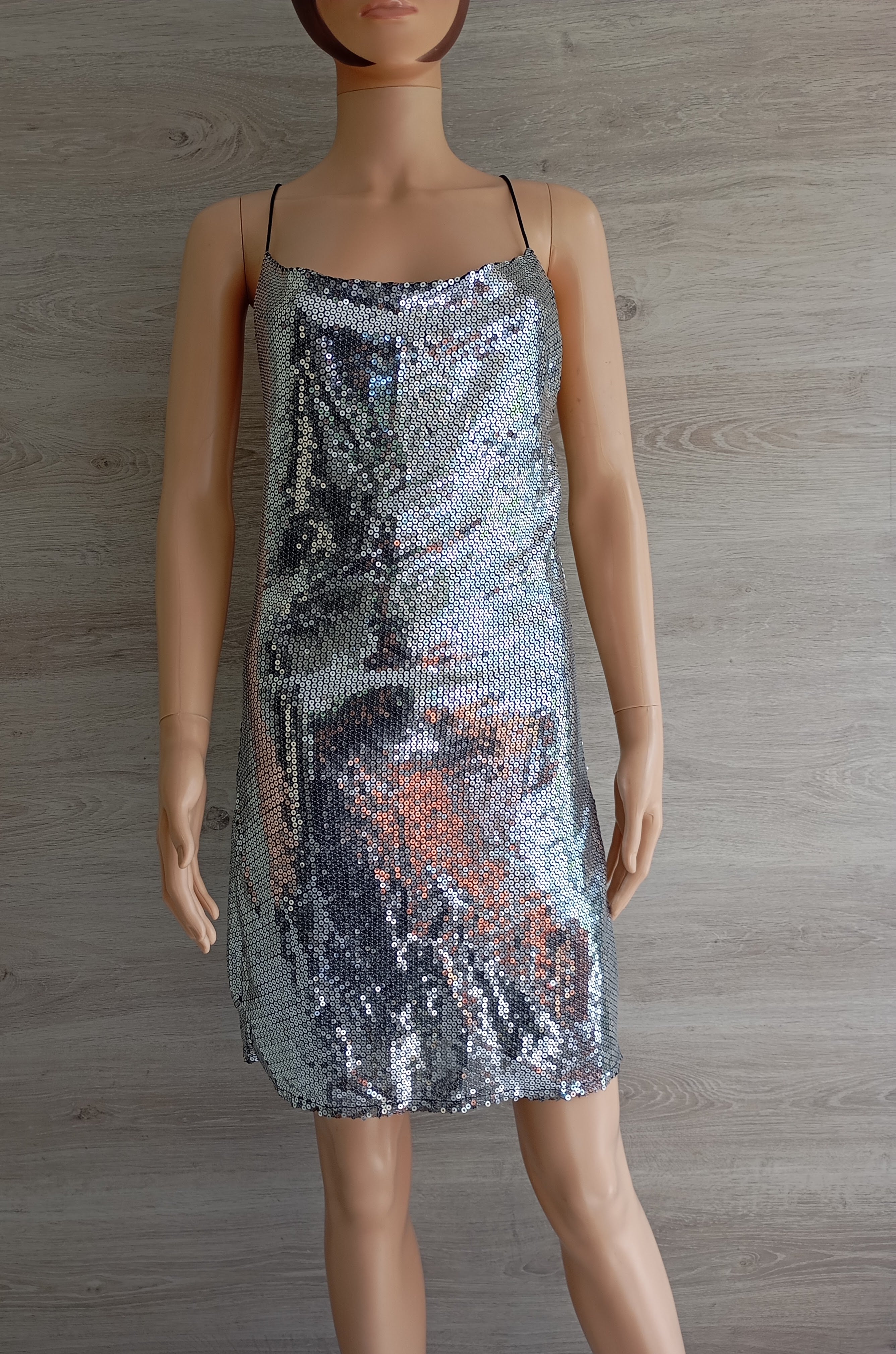 Robe Mini Sequins Argentés Mango – Bretelles Fines | Taille S | Seconde Main