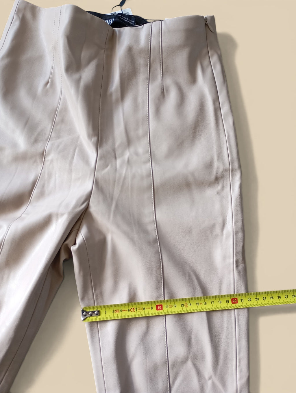 Pantalon Skinny Similicuir Zara Hi-Rise – Beige – Taille S
