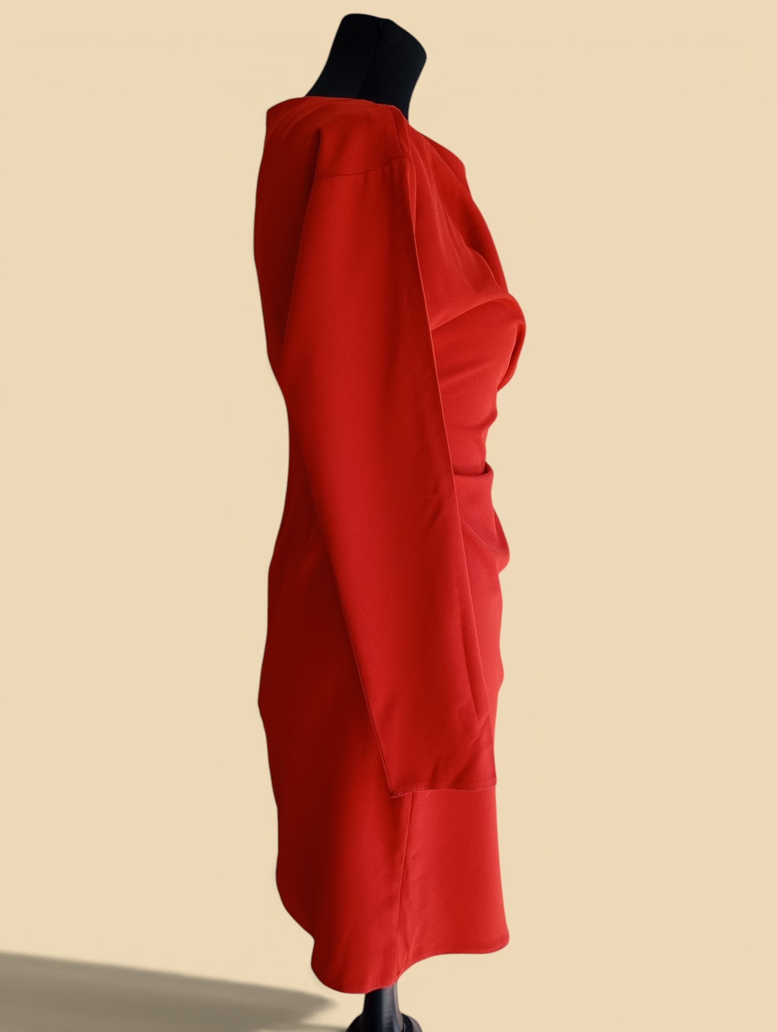 Robe ASOS Rouge Brique Drapée – Manches Longues – Taille 36