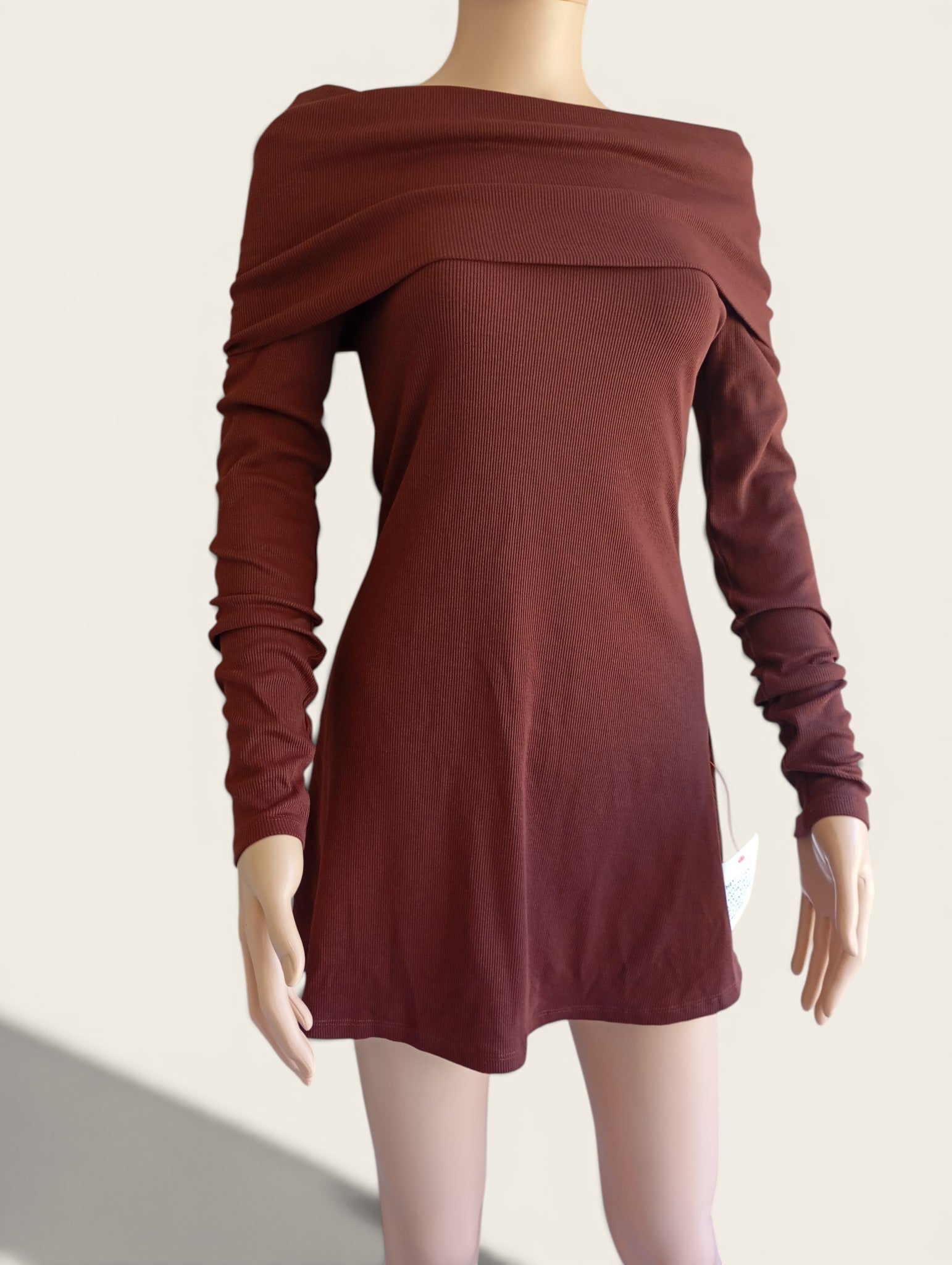 Robe ASOS Design – Bordeaux Terracotta | Col Bardot | Taille 36 (S)