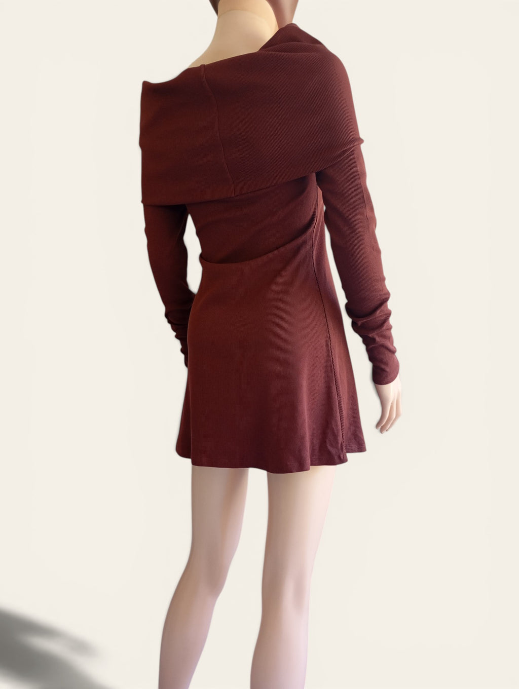 Robe ASOS Design – Bordeaux Terracotta | Col Bardot | Taille 36 (S)