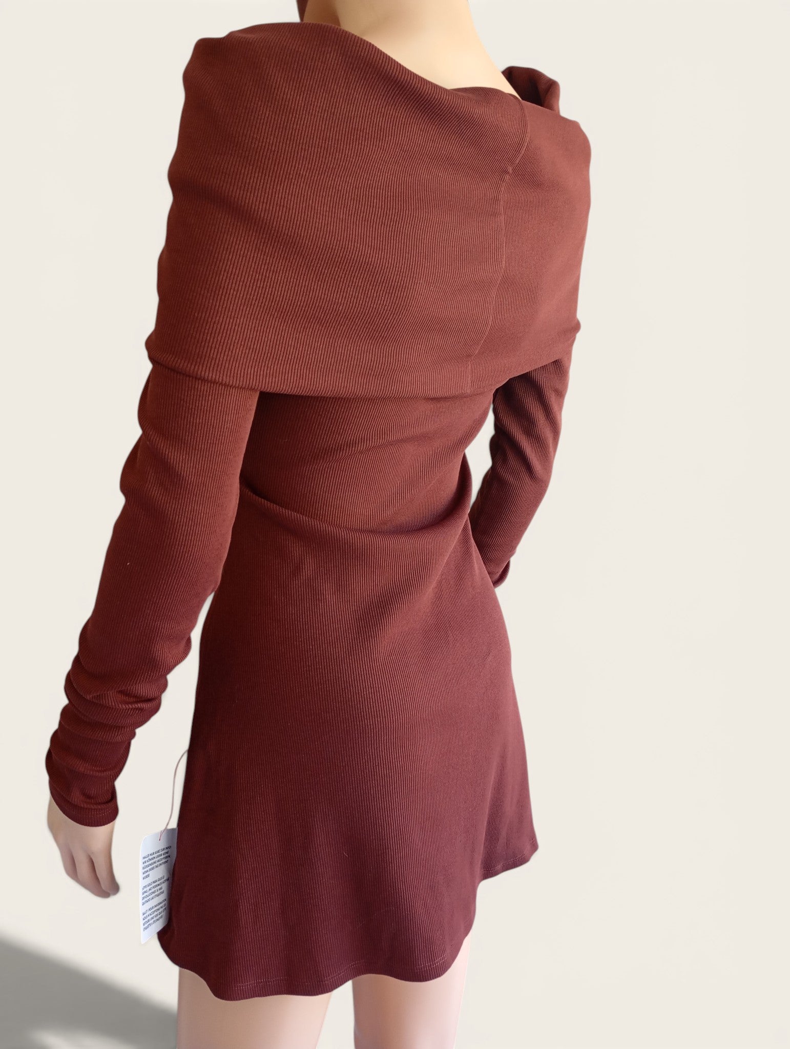 Robe ASOS Design – Bordeaux Terracotta | Col Bardot | Taille 36 (S)