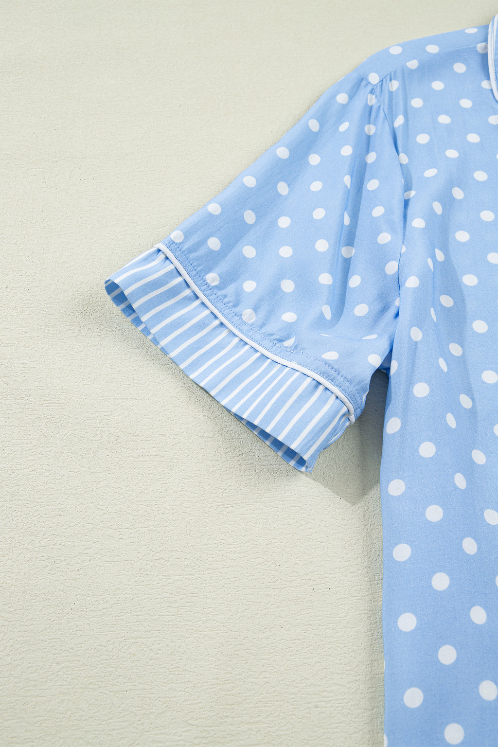 Ensemble pyjama court à pois bleu ciel