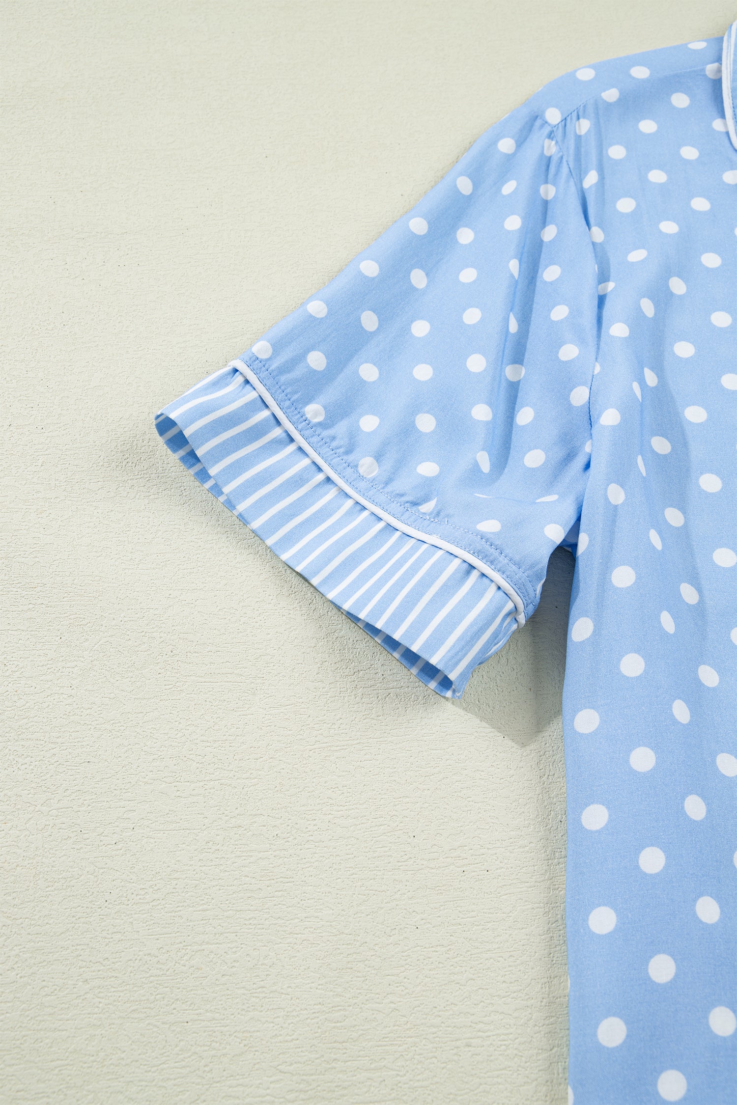 Ensemble pyjama court à pois bleu ciel