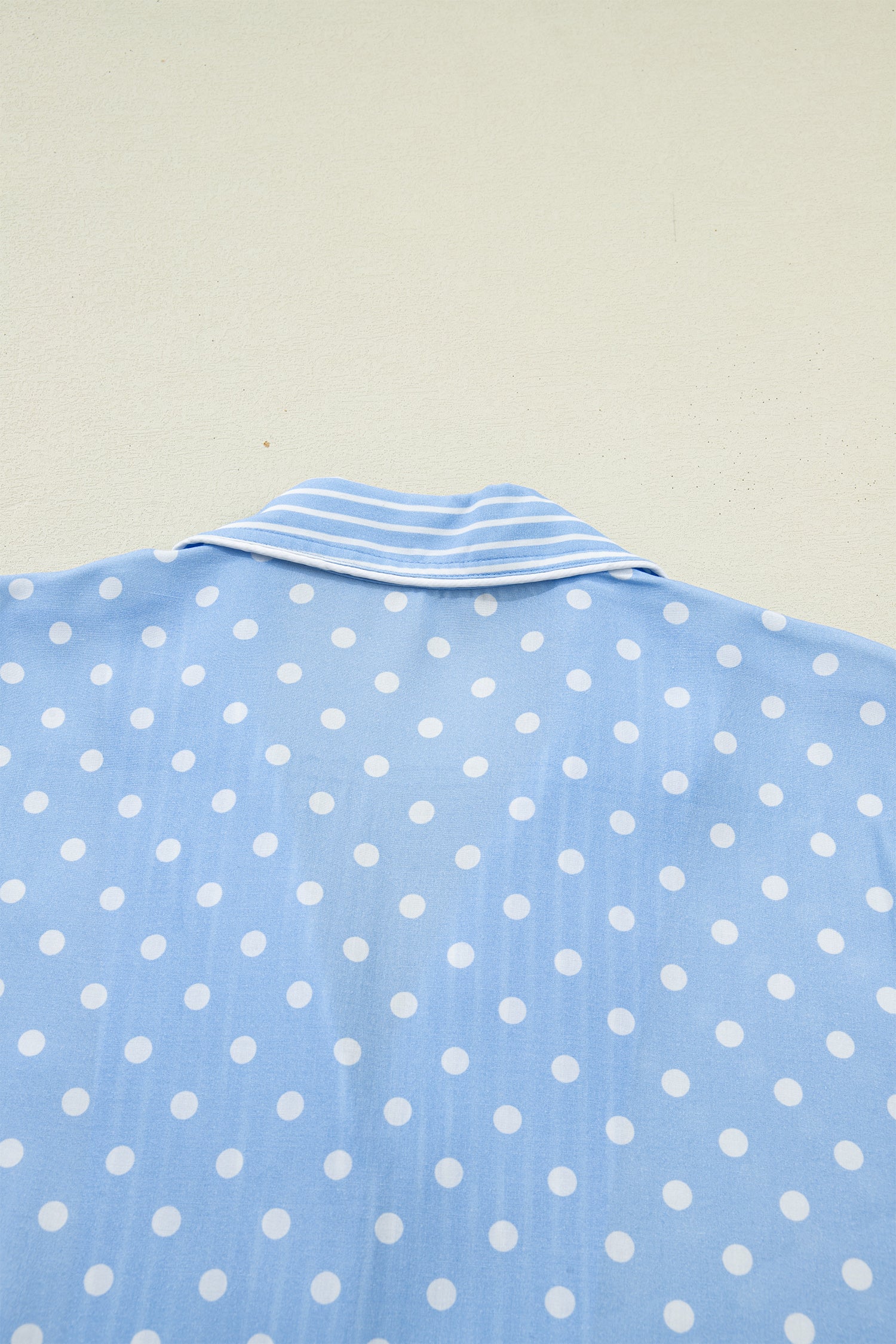 Ensemble pyjama court à pois bleu ciel