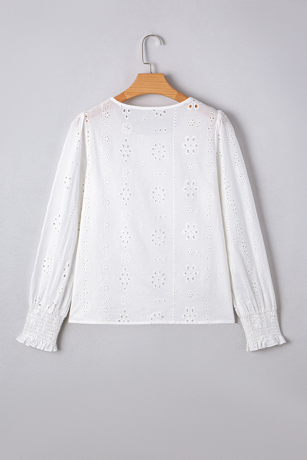 Chemisier Blanc Broderie Œillets — Col Rond et Manches Bouffantes Smockées