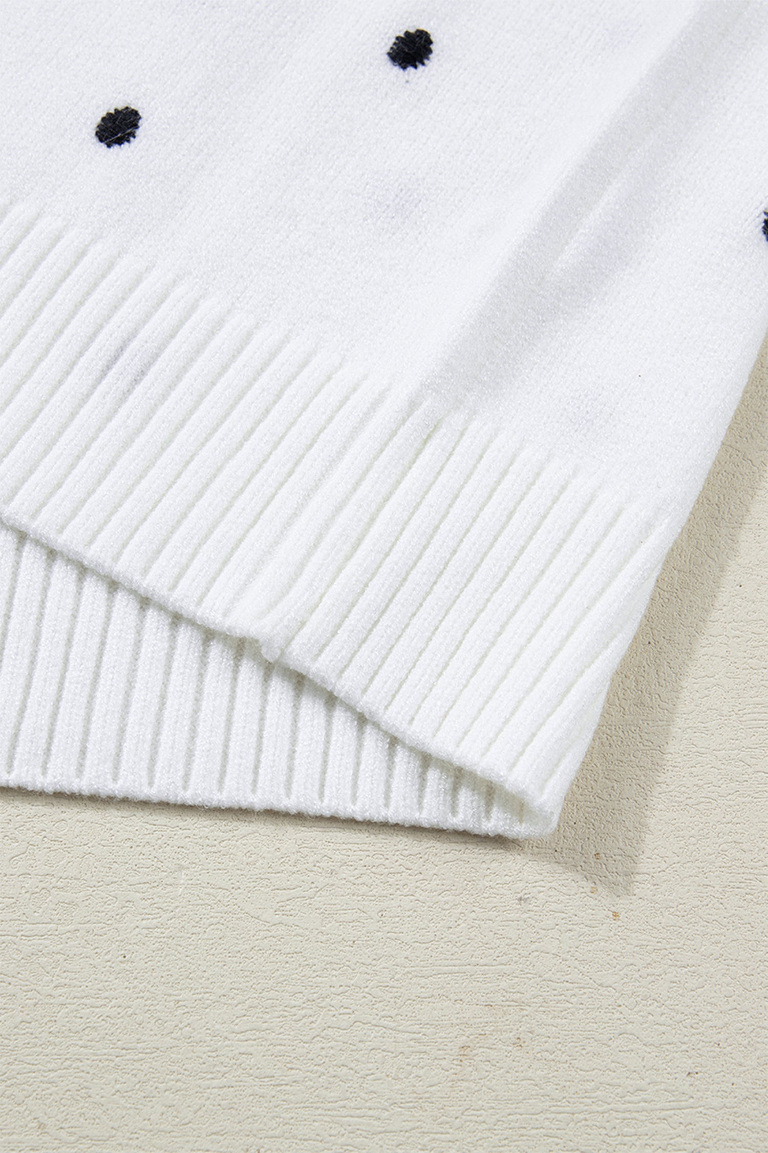 Pull Jaune Crème à Pois – Manches Courtes Bouffantes, Col Rond, Maille Légère