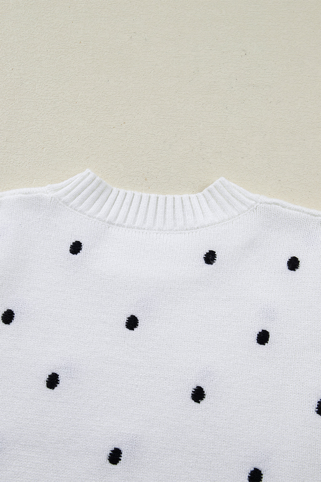 Pull Jaune Crème à Pois – Manches Courtes Bouffantes, Col Rond, Maille Légère