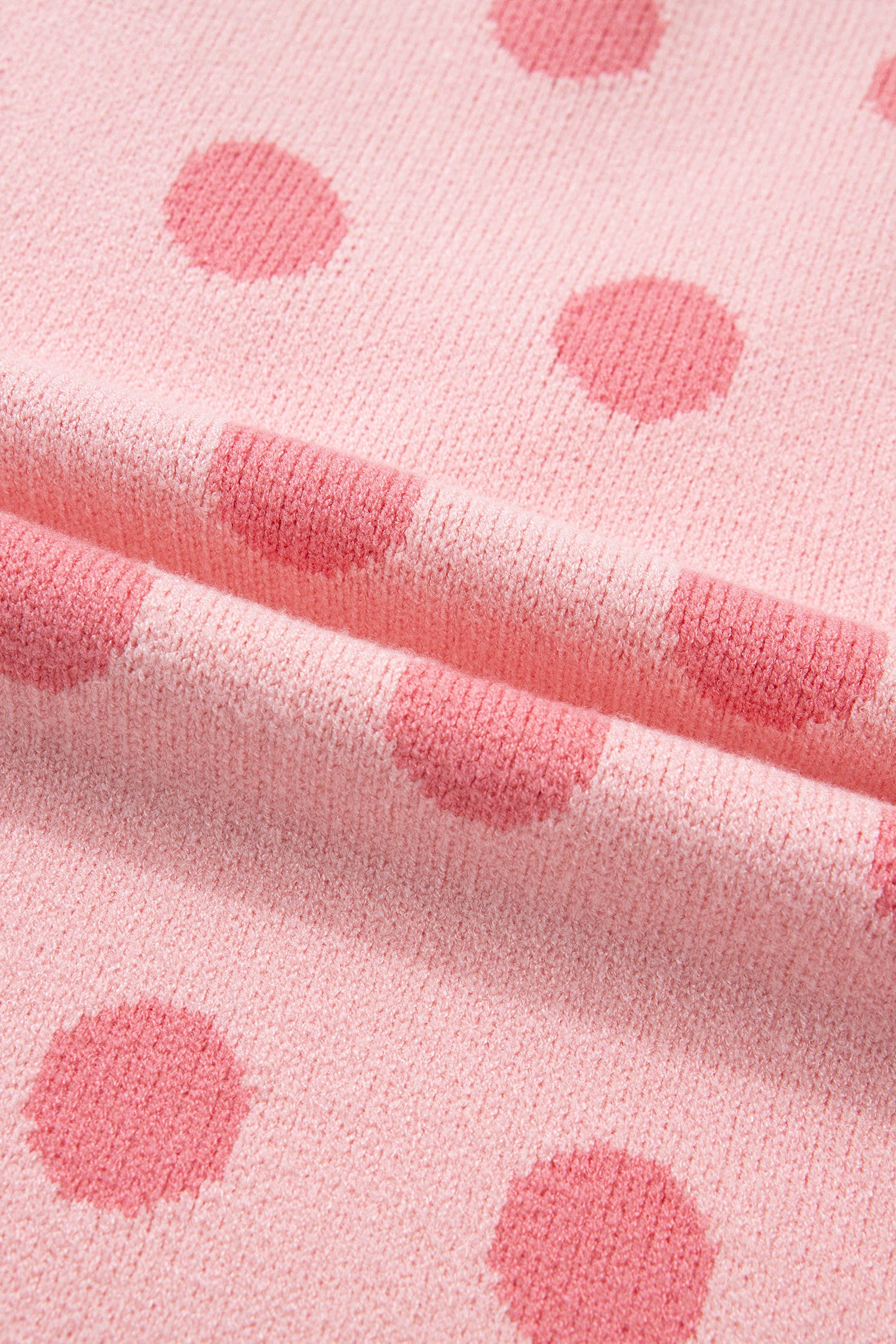 Pull Bleu Ciel à Pois Blancs – Col en V, Manches Courtes Bouffantes
