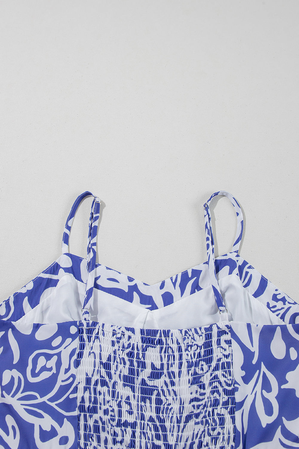 Robe maxi bleu ciel à fleurs — Bretelles spaghetti & taille haute
