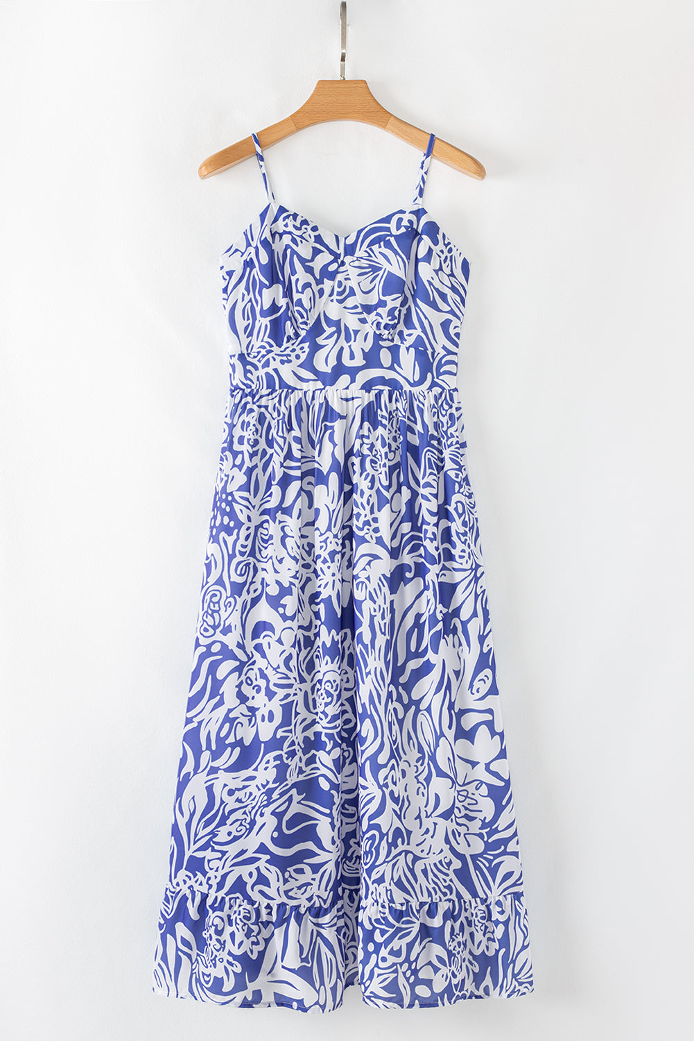 Robe maxi bleu ciel à fleurs — Bretelles spaghetti & taille haute