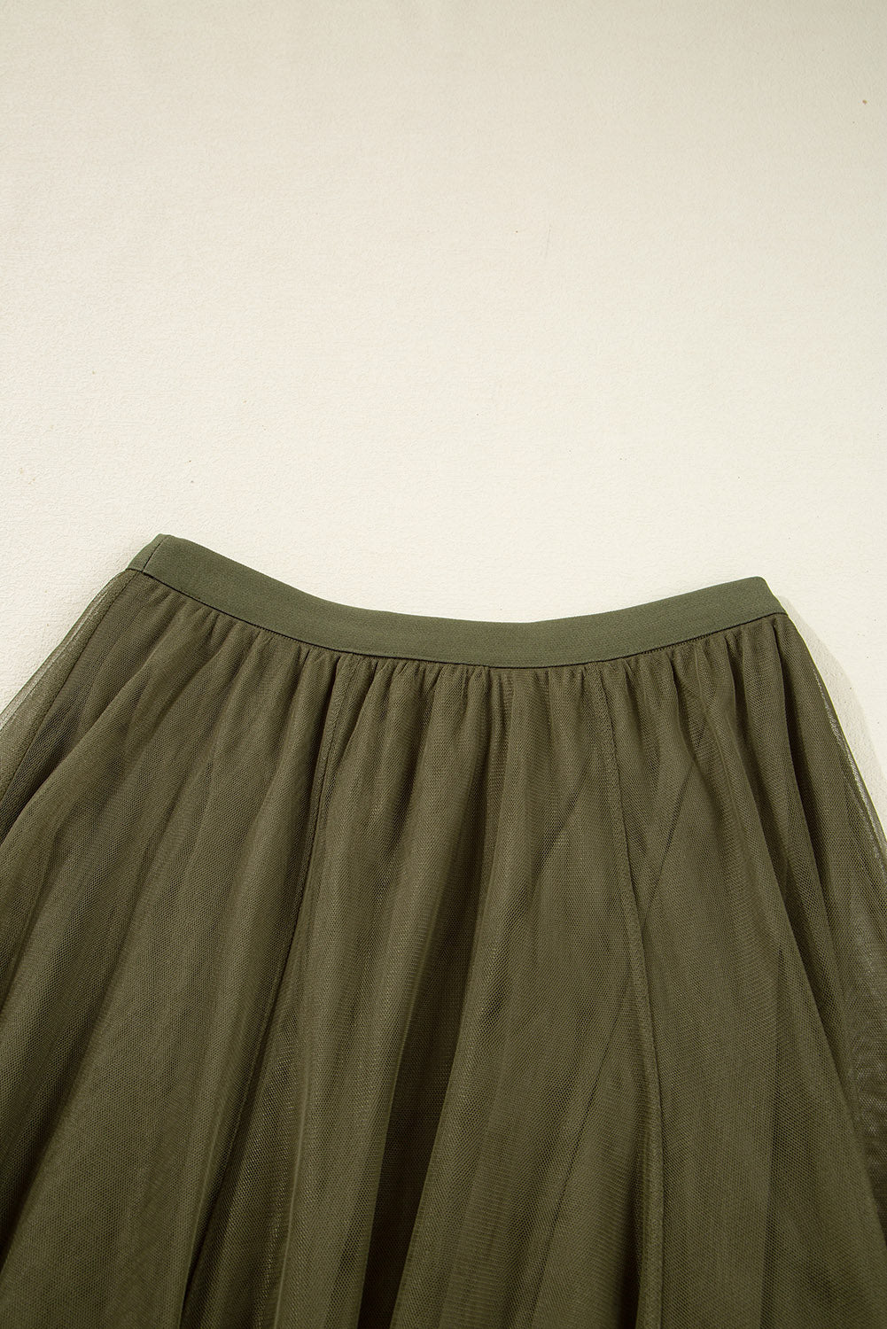Jupe midi en tulle — Superposition de maille évasée & taille haute