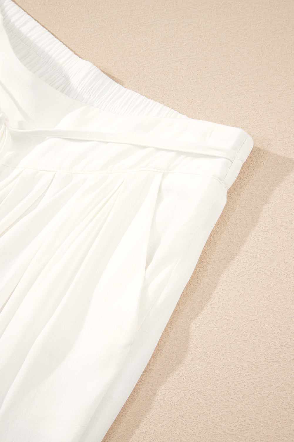 Pantalon Large Blanc Plissé – 100% Viscose & Cordon de Serrage