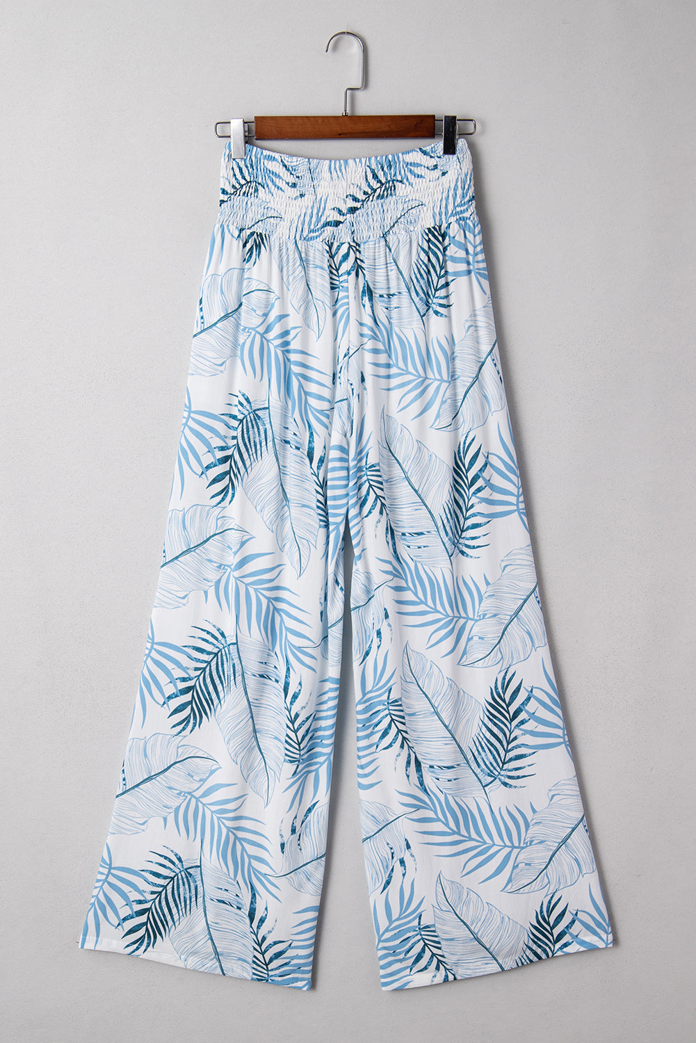 Pantalon large à imprimé botanique bleu ciel et taille froncée