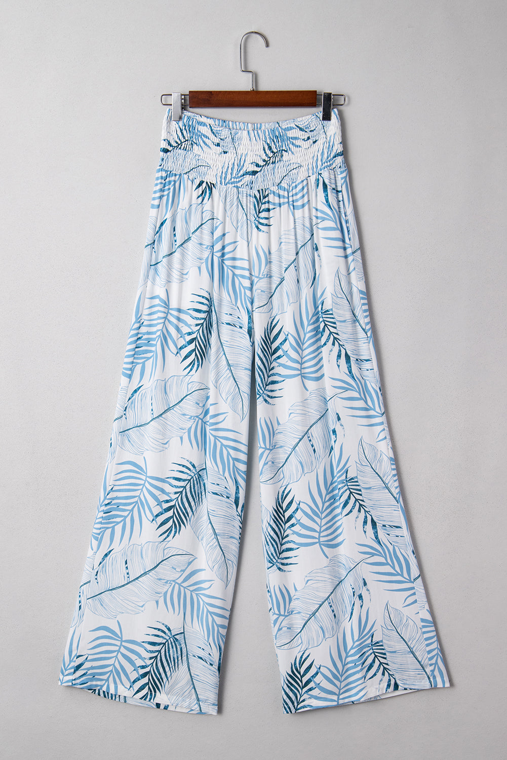 Pantalon large à imprimé botanique bleu ciel et taille froncée
