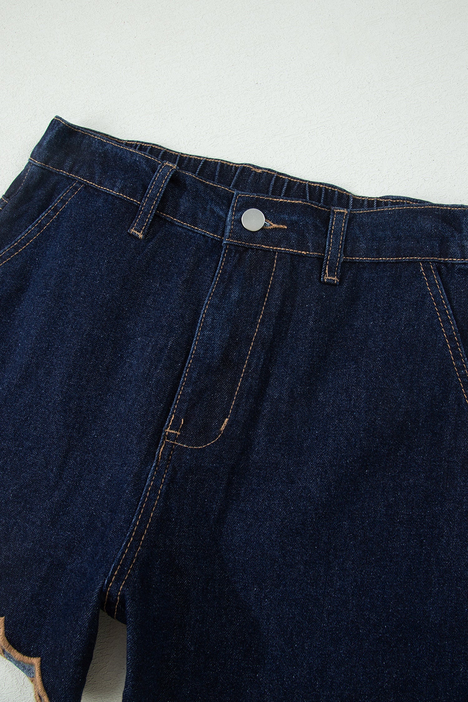 Short en jean à bordure festonnée — Bleu marine