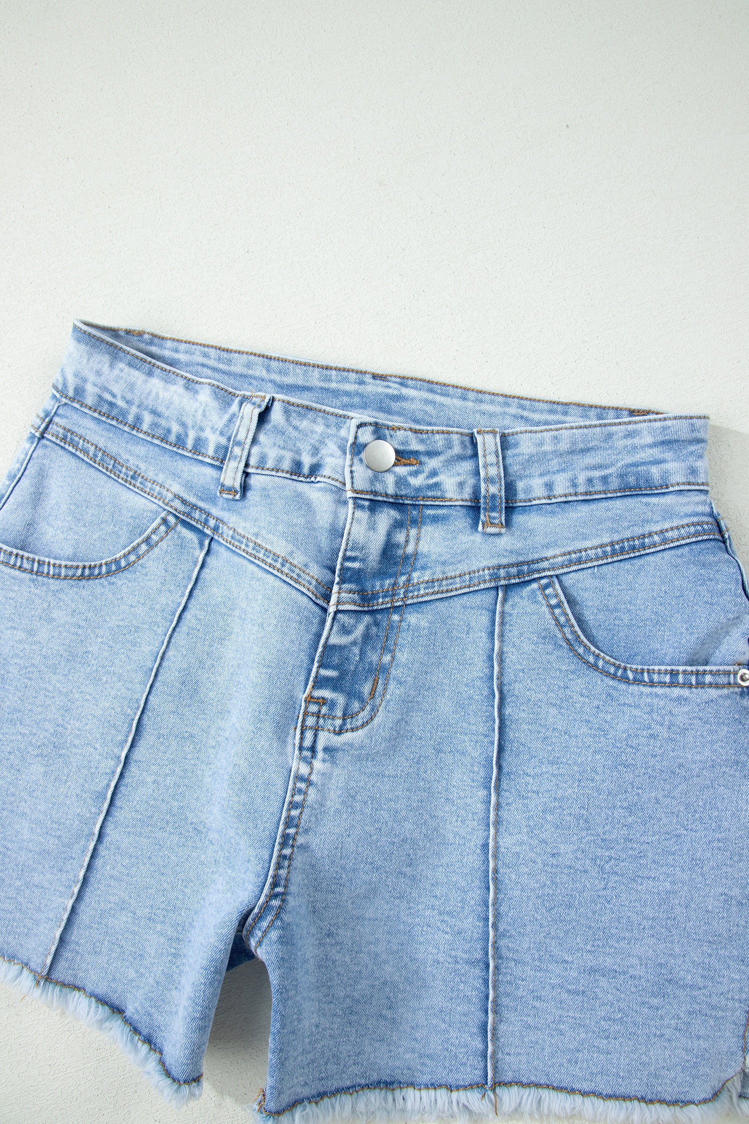 Short en jean taille haute effiloché — Bleu myosotis délavé