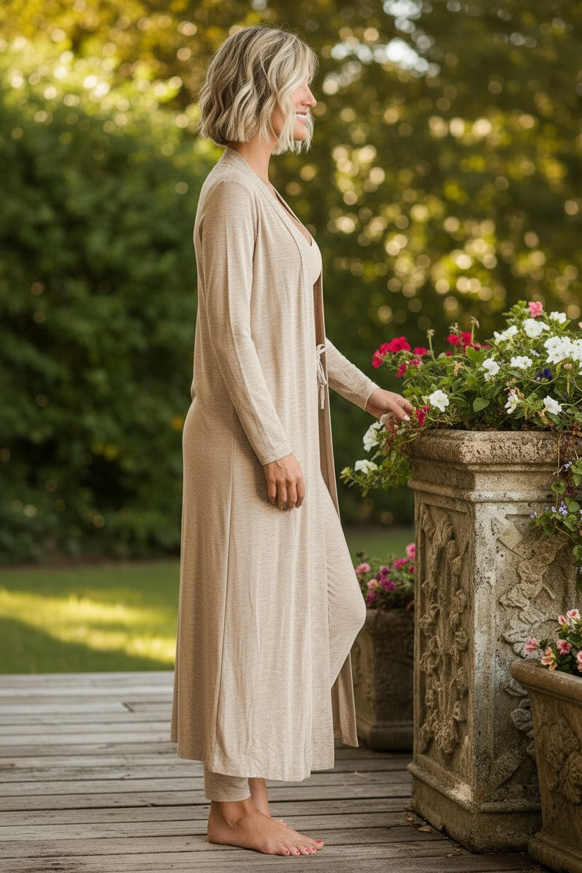 Ensemble loungewear cardigan long fendu et pantalon skinny