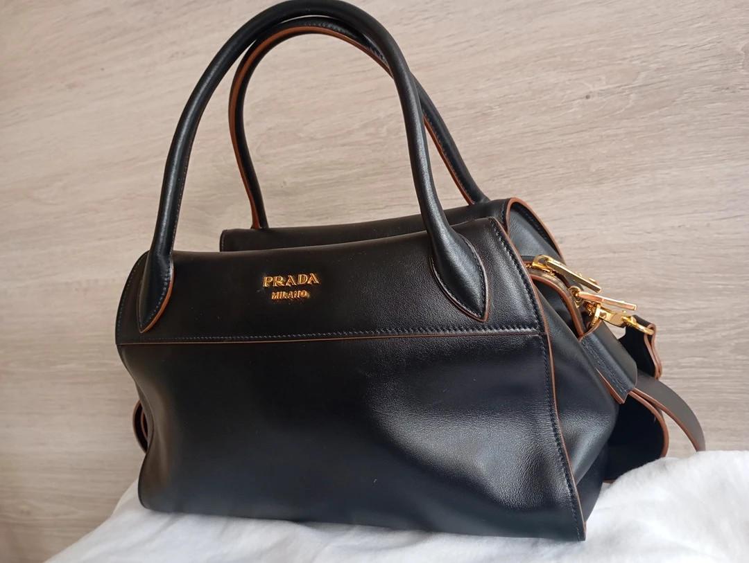 Sac à main Prada bandoulière - cuir - noir et marron - modèle Top Handle Vintage , collection Vitello Phoenix de Prada