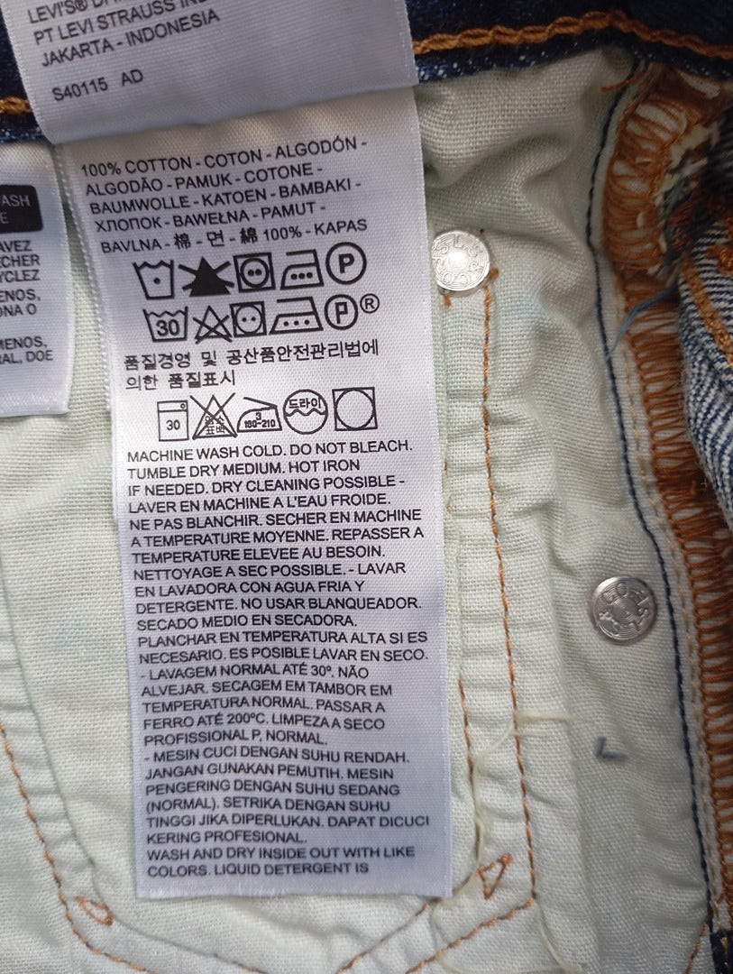 Super short en jean Levi's 501 taille S - Bleu en super état - W26