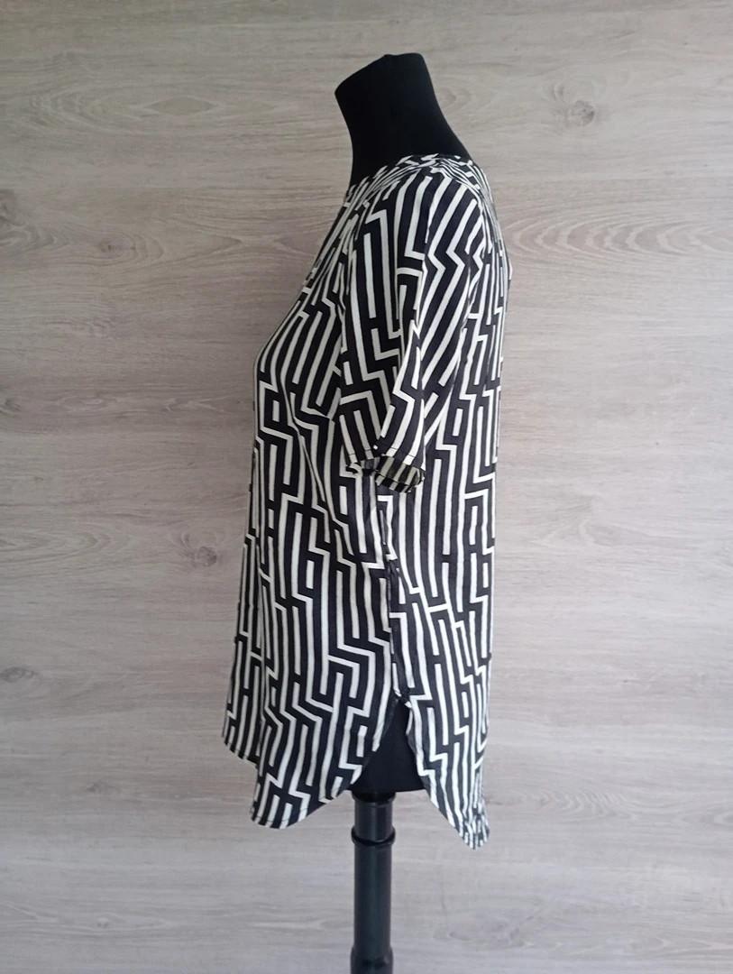 Belle blouse manches courtes H&m taille Xs - Noir/blanc - 100% viscose avec motifs